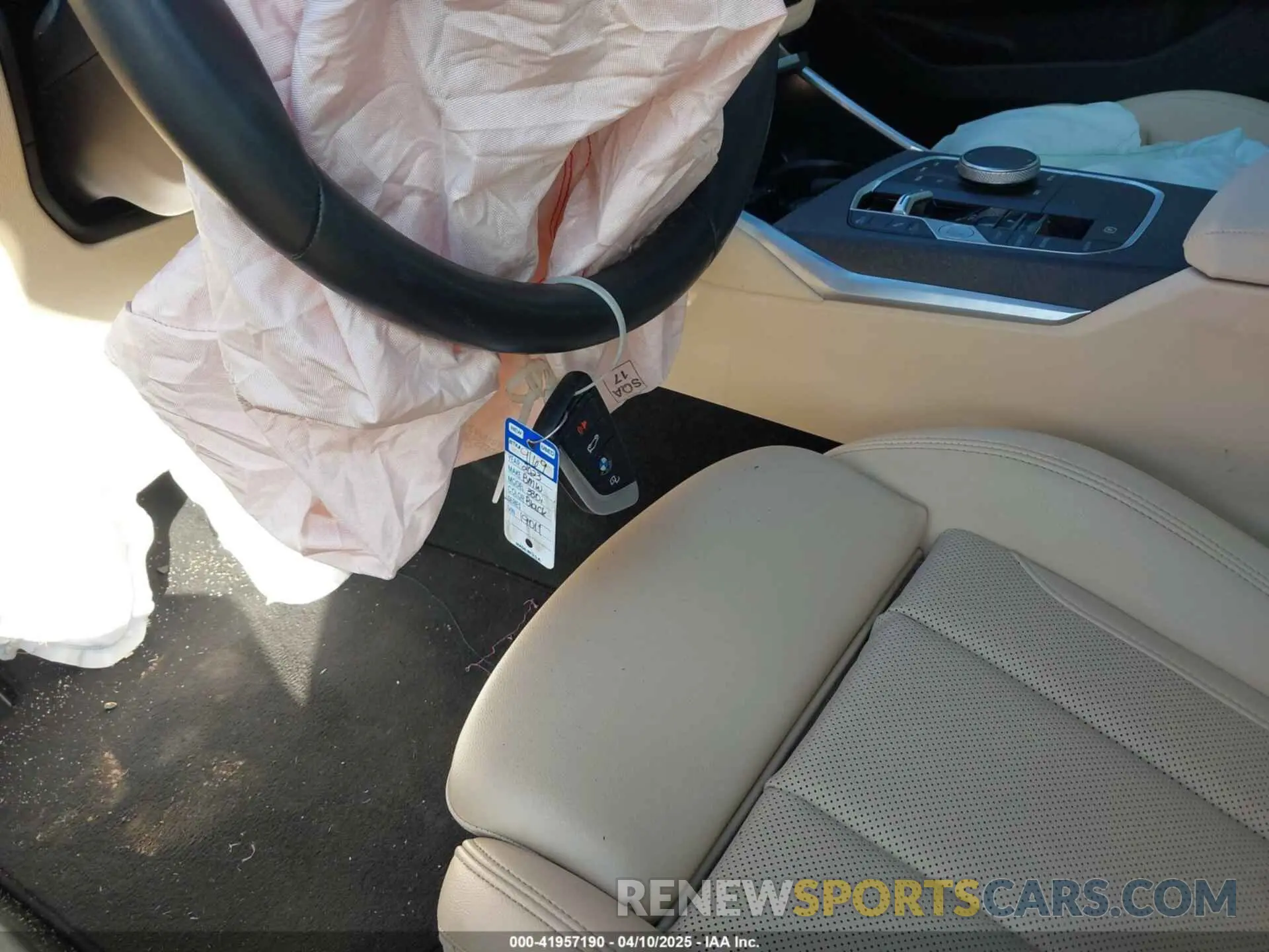 11 Photograph of a damaged car 3MW89FF09P8D19011 BMW 330I 2023