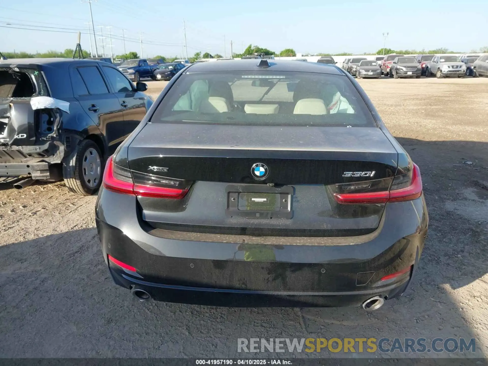 16 Photograph of a damaged car 3MW89FF09P8D19011 BMW 330I 2023