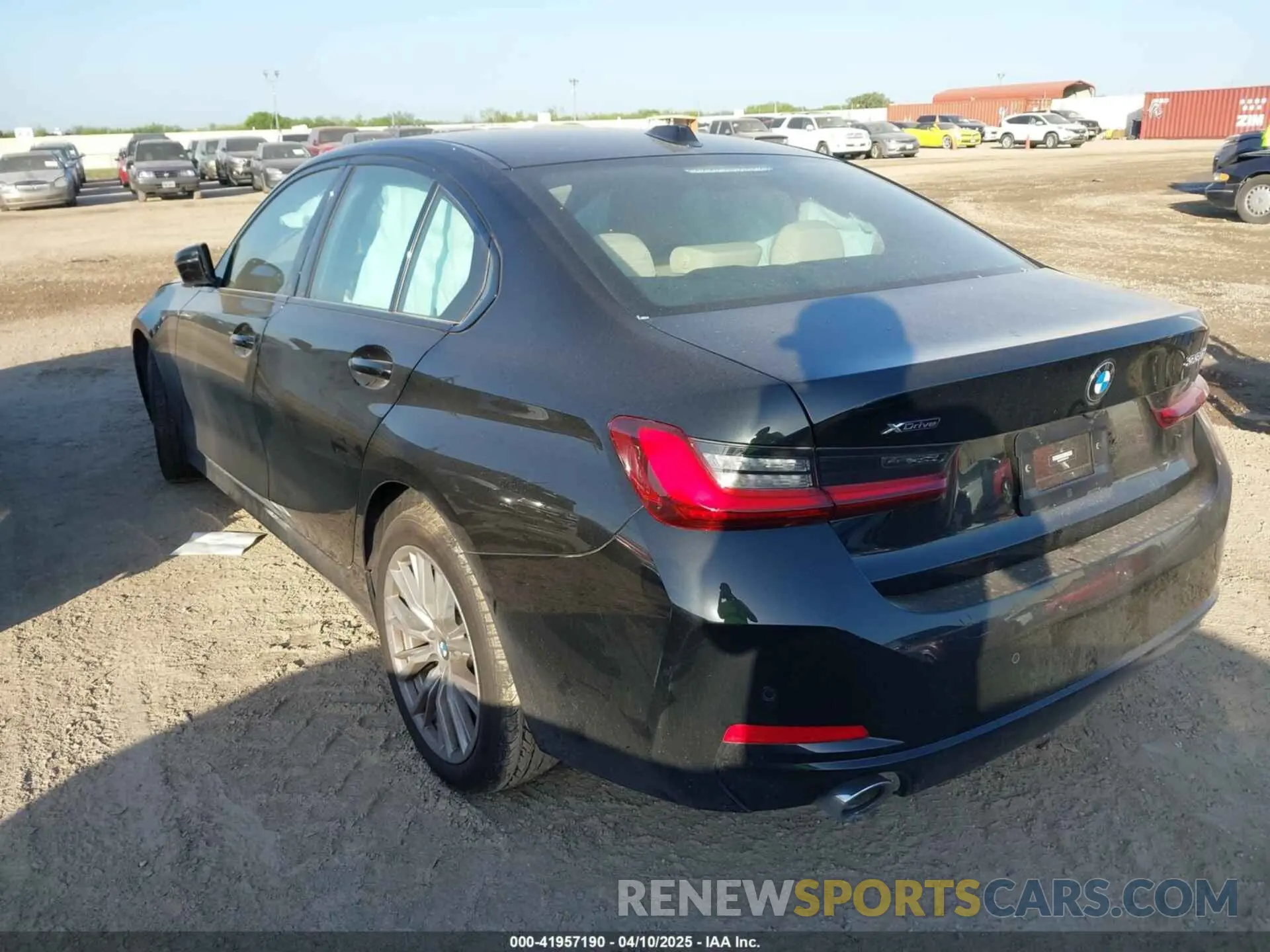3 Photograph of a damaged car 3MW89FF09P8D19011 BMW 330I 2023