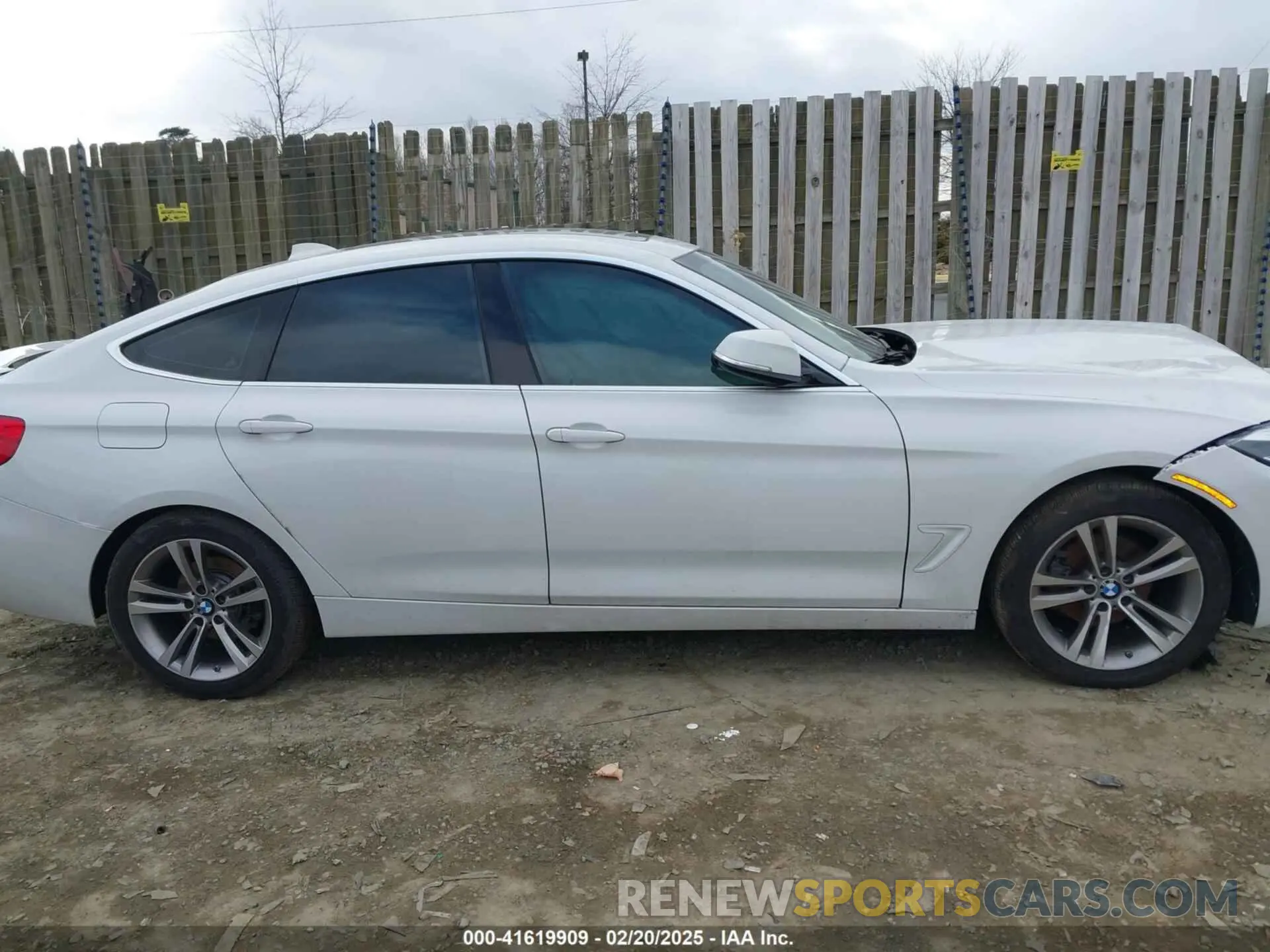 14 Photograph of a damaged car WBA8Z9C5XKB220819 BMW 330I GRAN TURISMO 2019