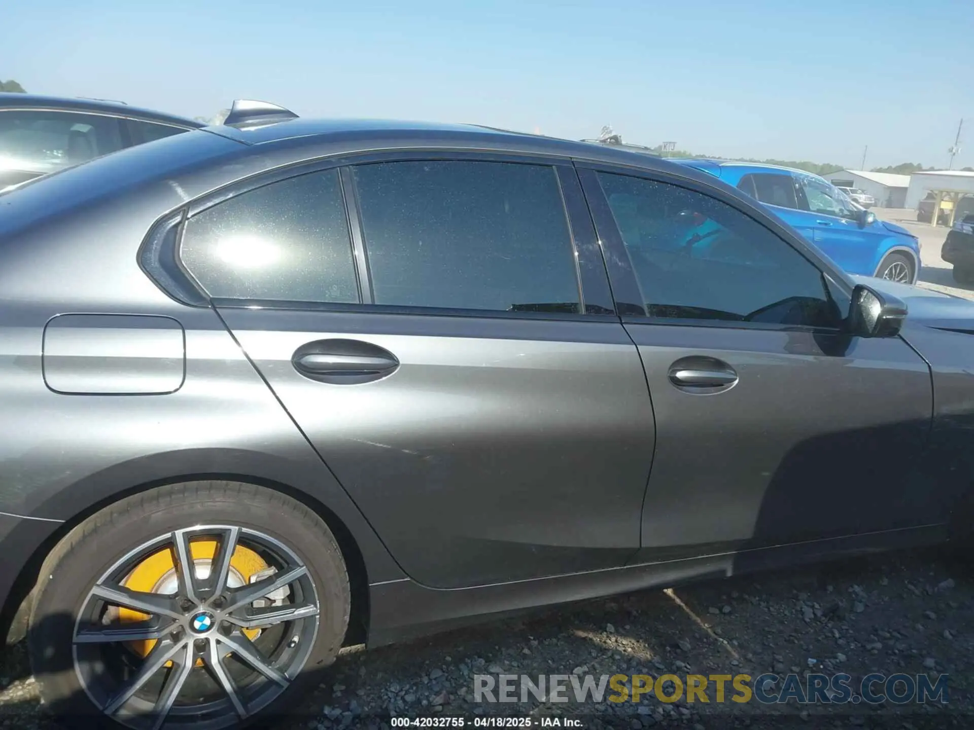 14 Photograph of a damaged car 3MW5R7J53K8A04967 BMW 330XI 2019