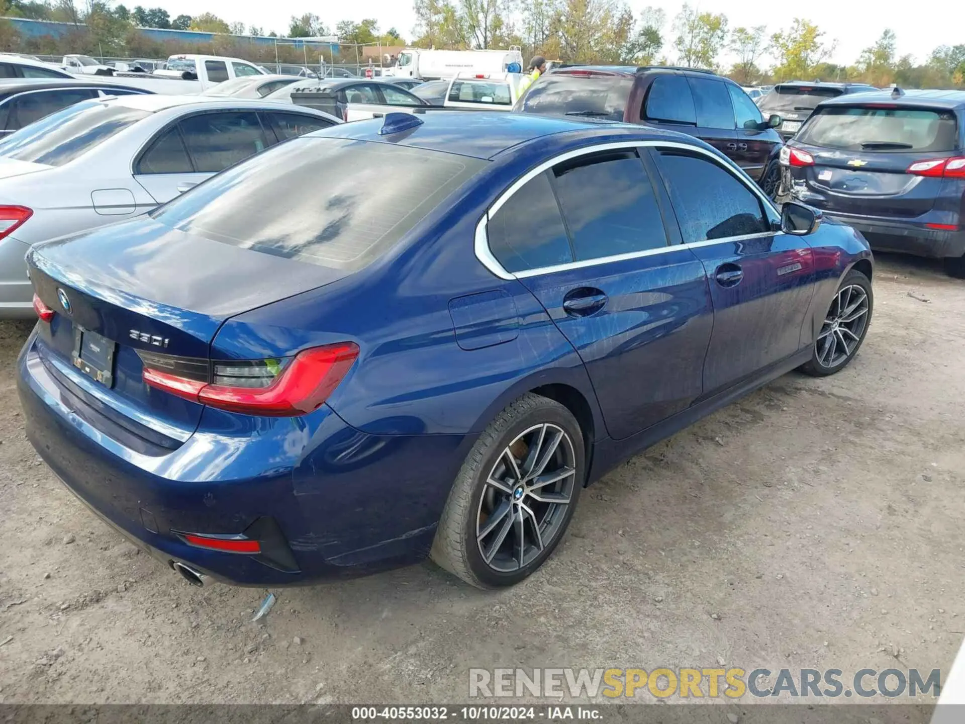4 Photograph of a damaged car WBA5R7C52KAJ80183 BMW 330XI 2019