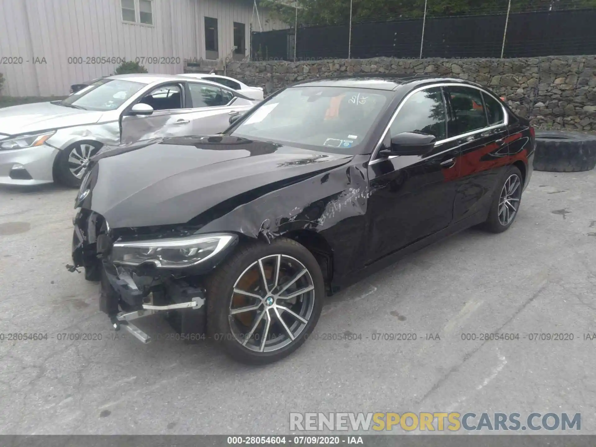 2 Photograph of a damaged car 3MW5R7J05L8B21035 BMW 330XI 2020