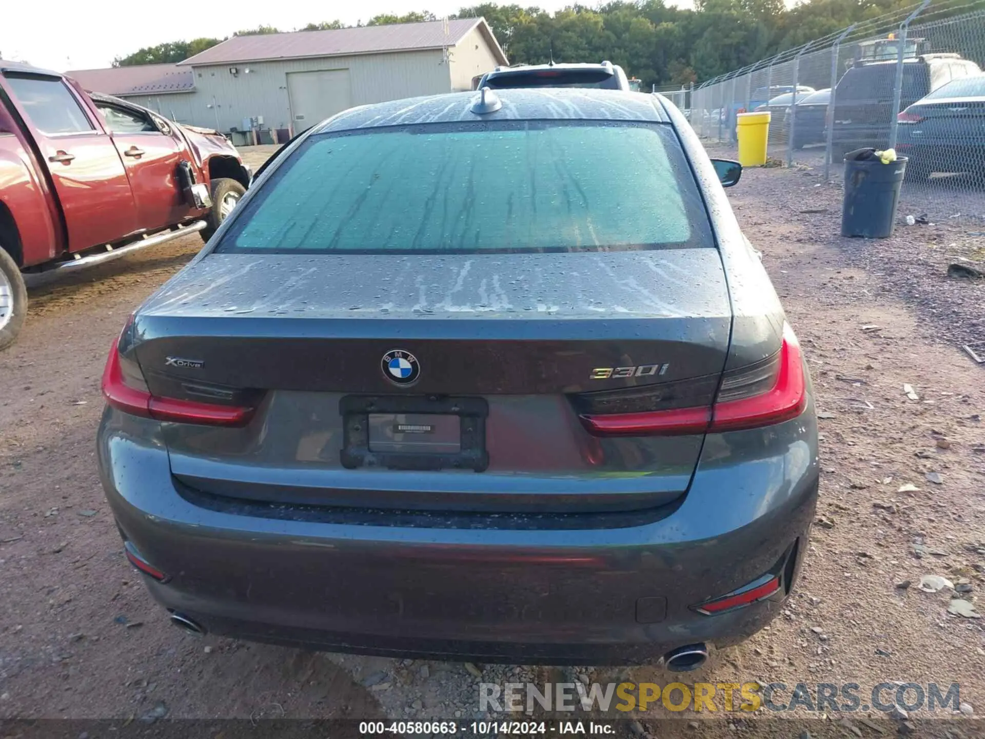 16 Photograph of a damaged car 3MW5R7J06L8B36305 BMW 330XI 2020