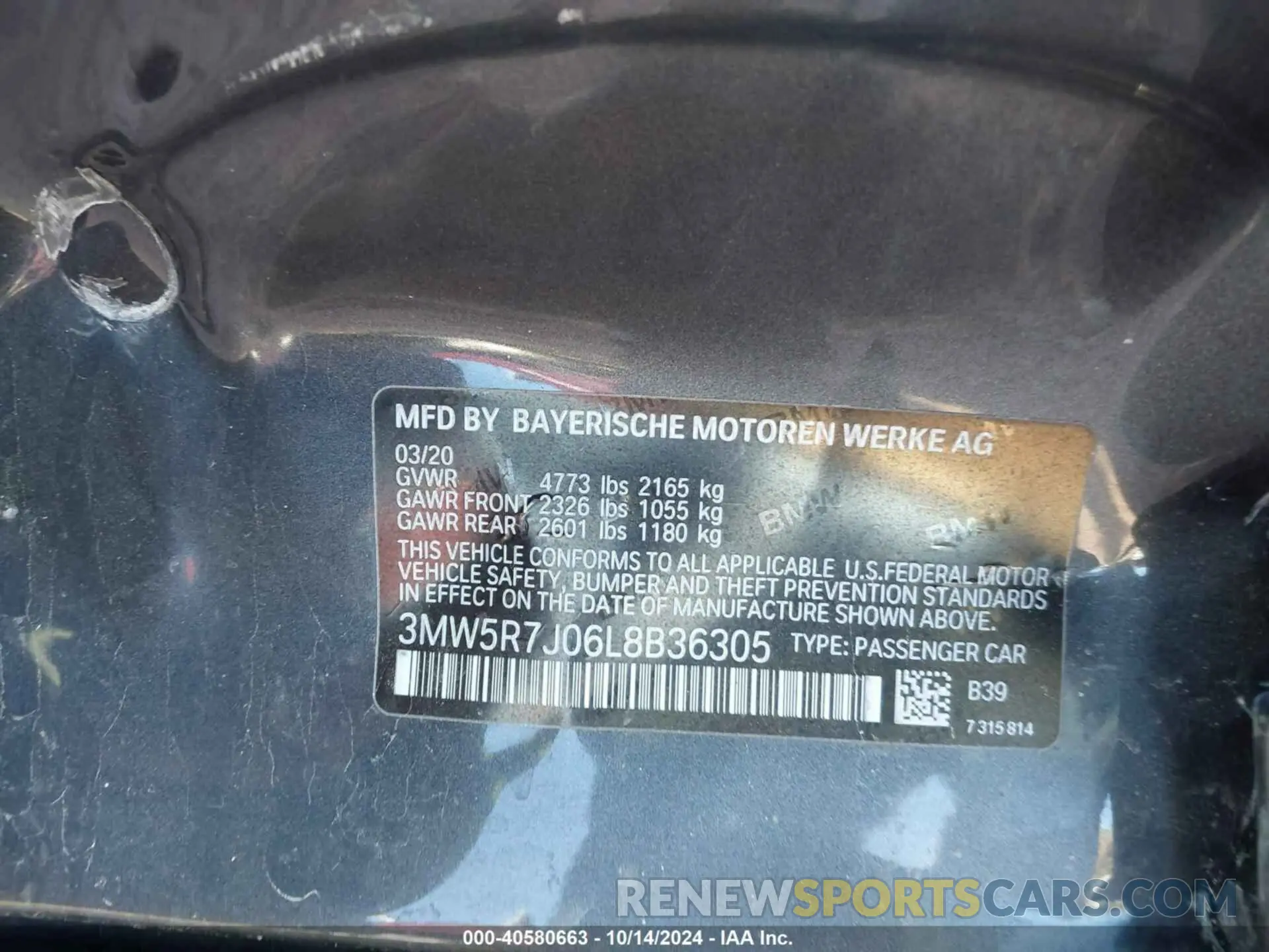 9 Photograph of a damaged car 3MW5R7J06L8B36305 BMW 330XI 2020