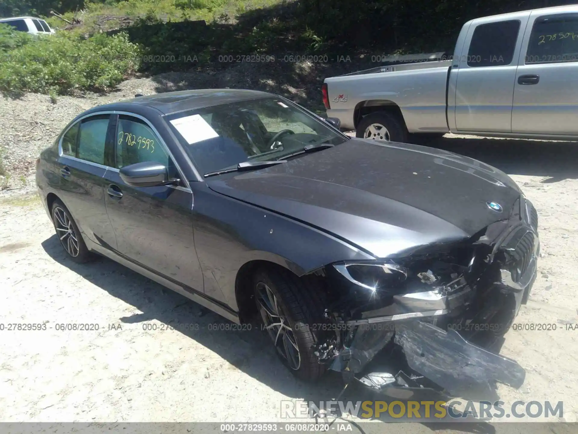 1 Photograph of a damaged car 3MW5R7J07L8B25992 BMW 330XI 2020