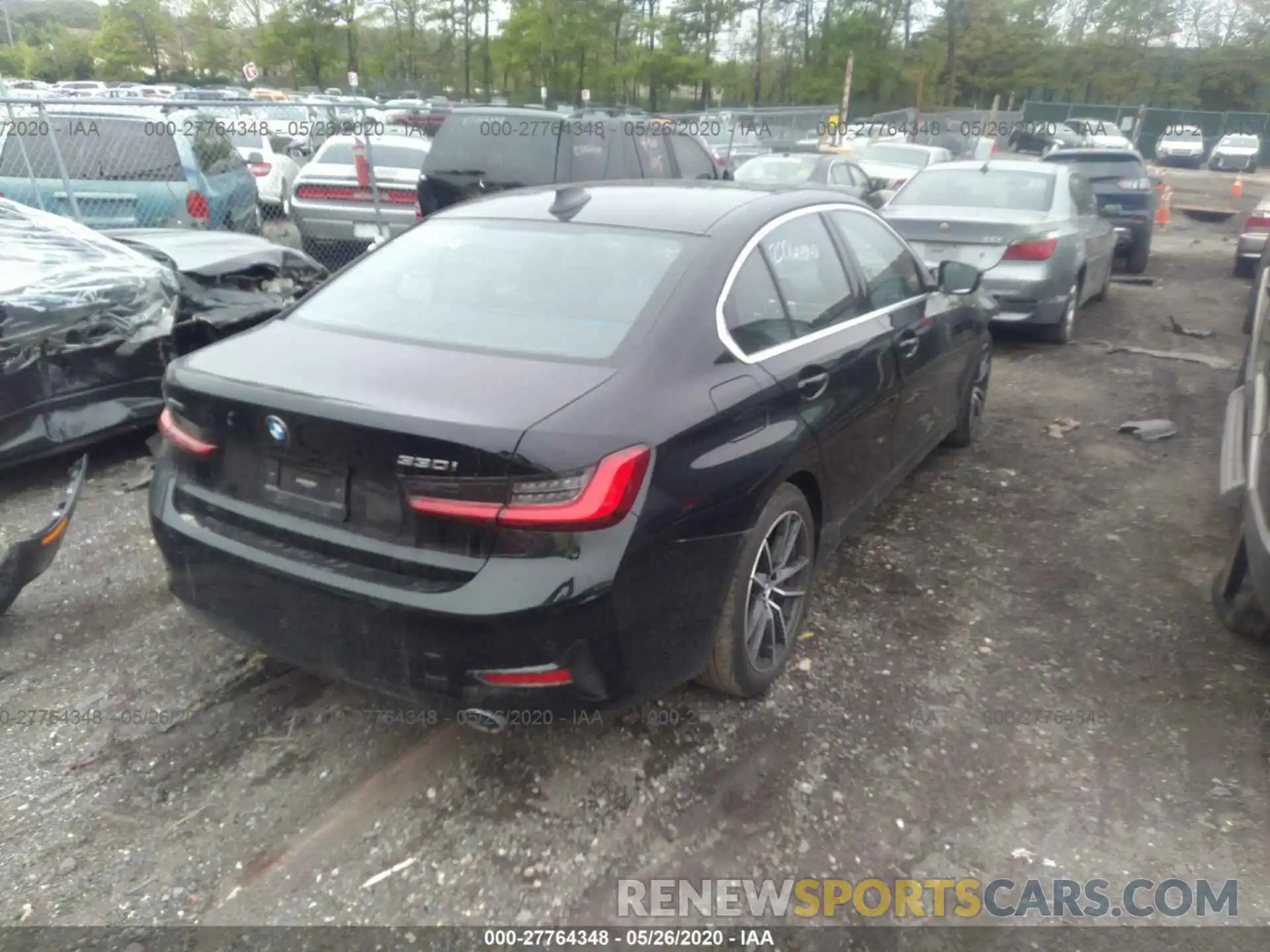 4 Photograph of a damaged car 3MW5R7J09L8B04464 BMW 330XI 2020