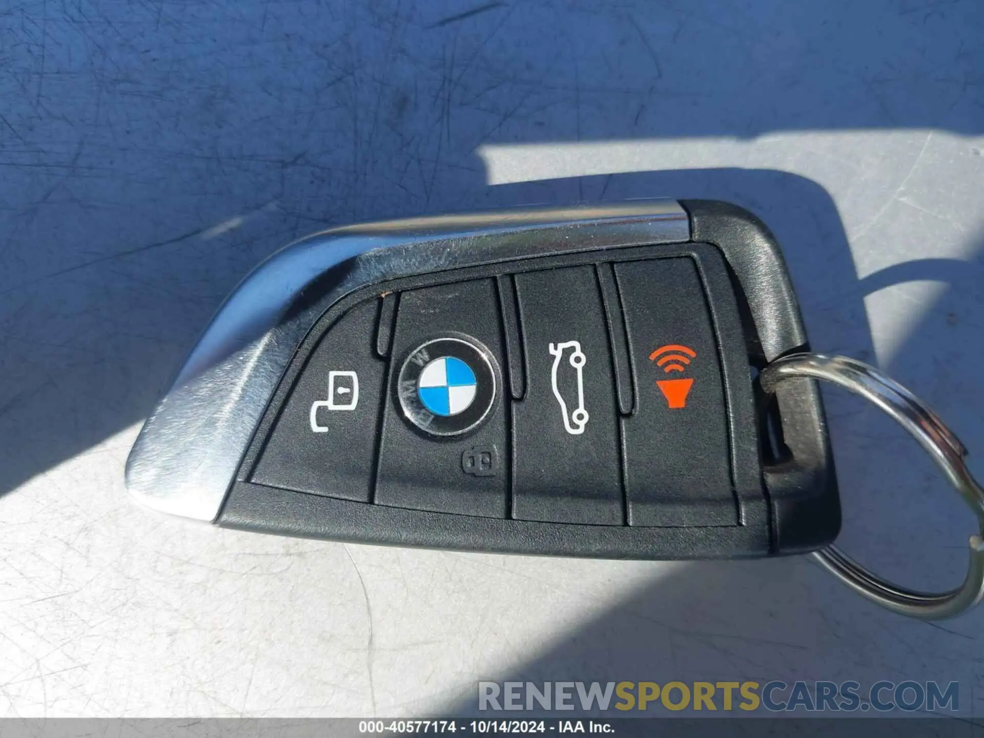 11 Photograph of a damaged car 3MW5R7J08M8B89444 BMW 330XI 2021