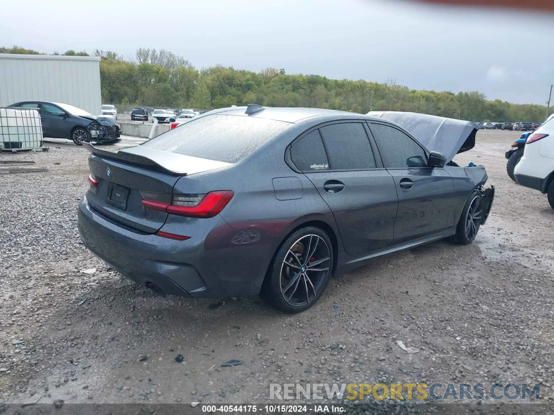 4 Photograph of a damaged car 3MW5R7J07N8C68668 BMW 330XI 2022