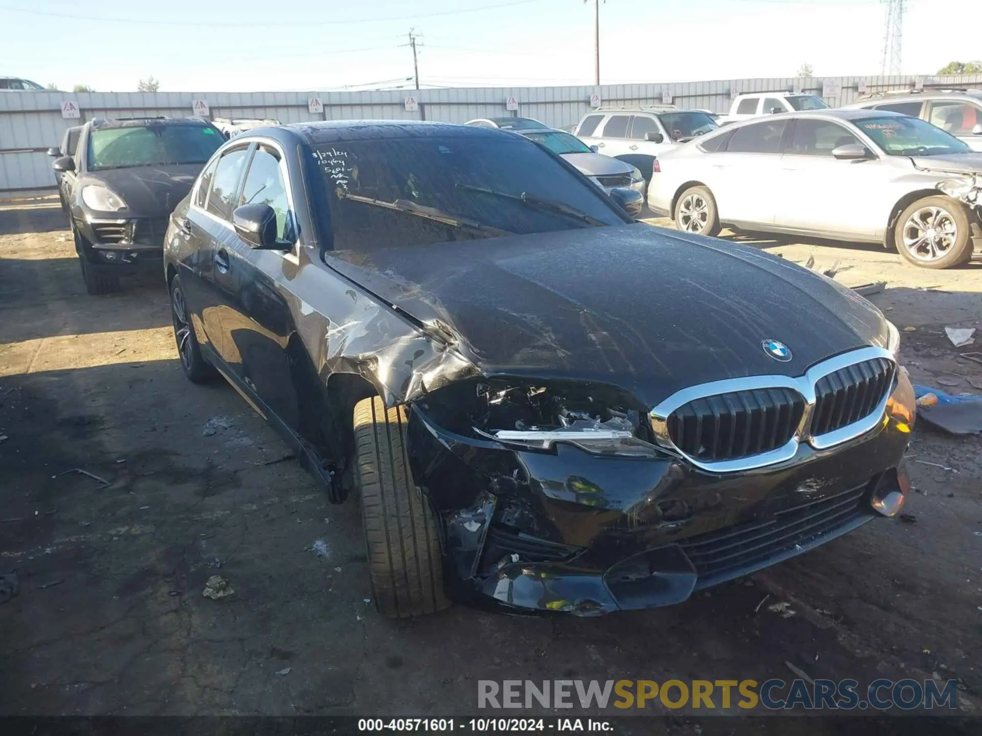 1 Photograph of a damaged car 3MW5R7J08N8C25621 BMW 330XI 2022