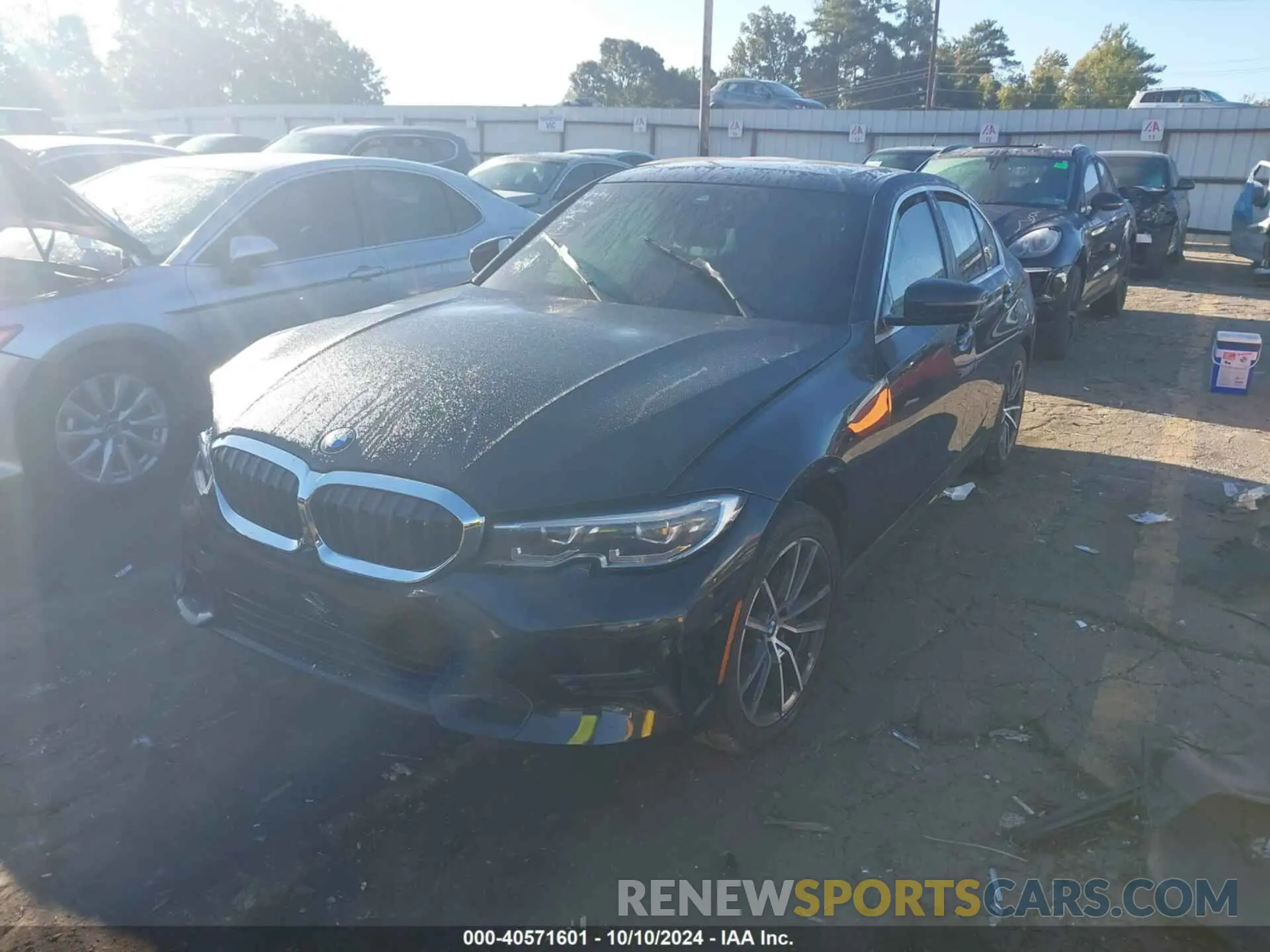 2 Photograph of a damaged car 3MW5R7J08N8C25621 BMW 330XI 2022