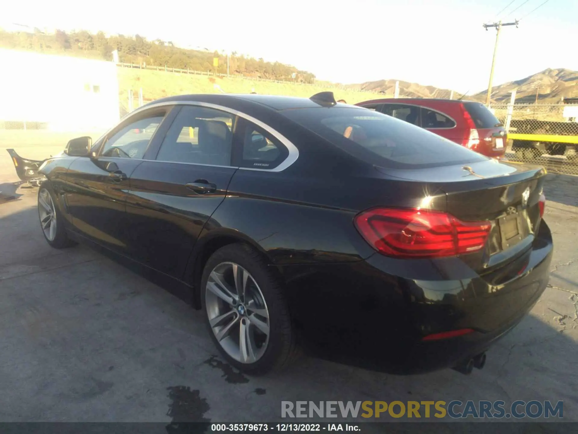 3 Photograph of a damaged car WBA4J1C50KBM16369 BMW 4 SERIES 2019