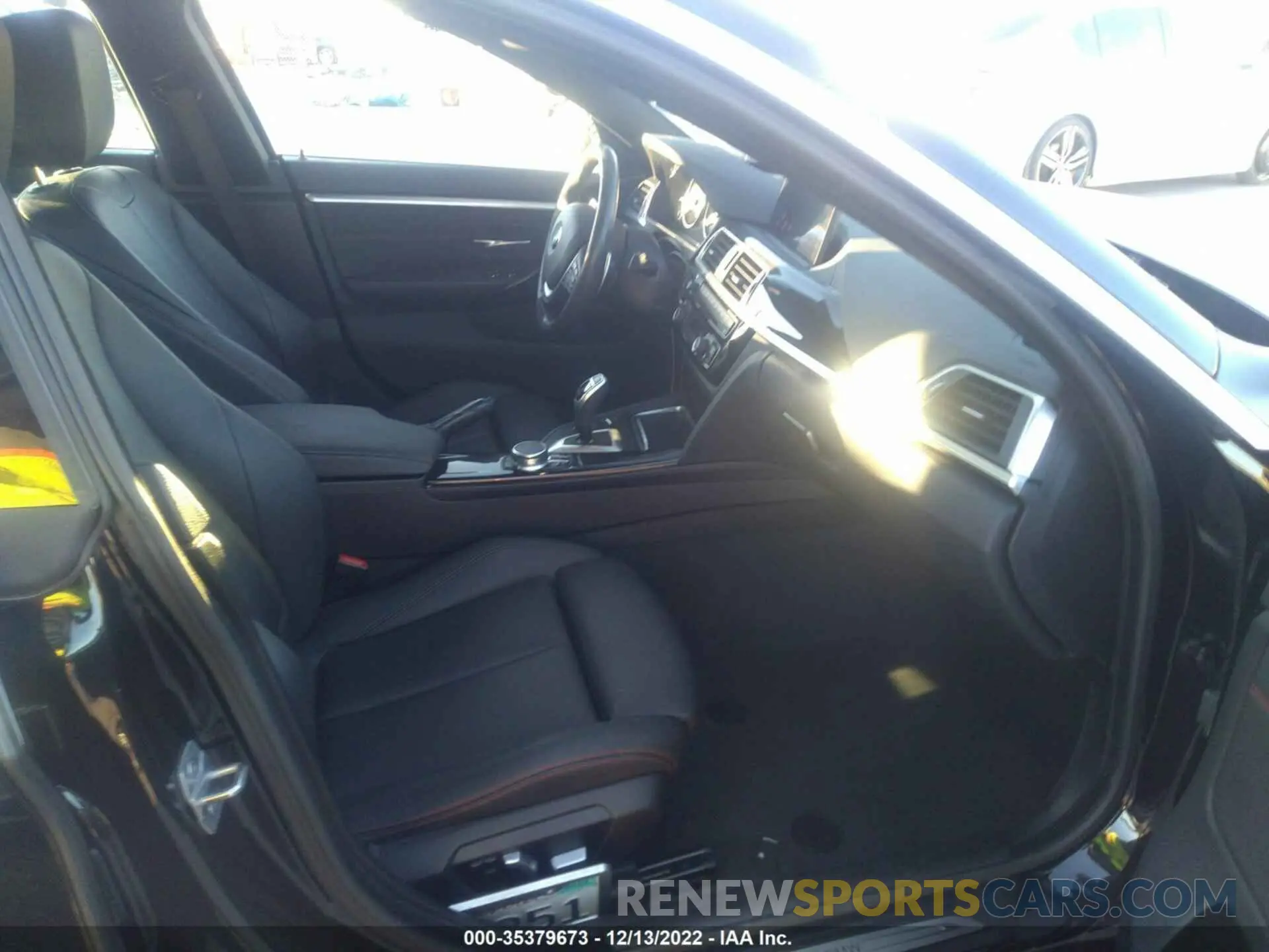 5 Photograph of a damaged car WBA4J1C50KBM16369 BMW 4 SERIES 2019