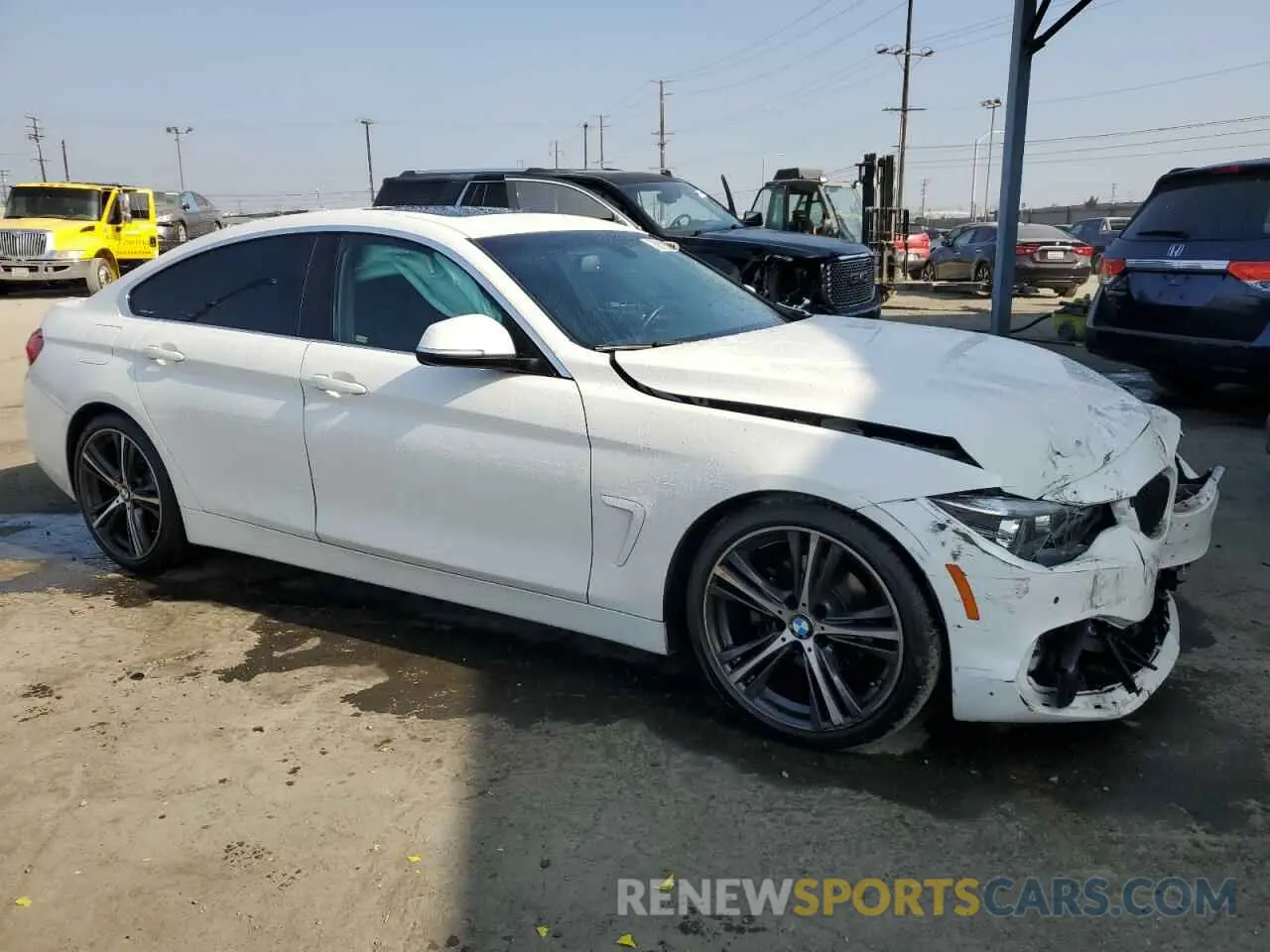 4 Photograph of a damaged car WBA4J1C50KBM18767 BMW 4 SERIES 2019