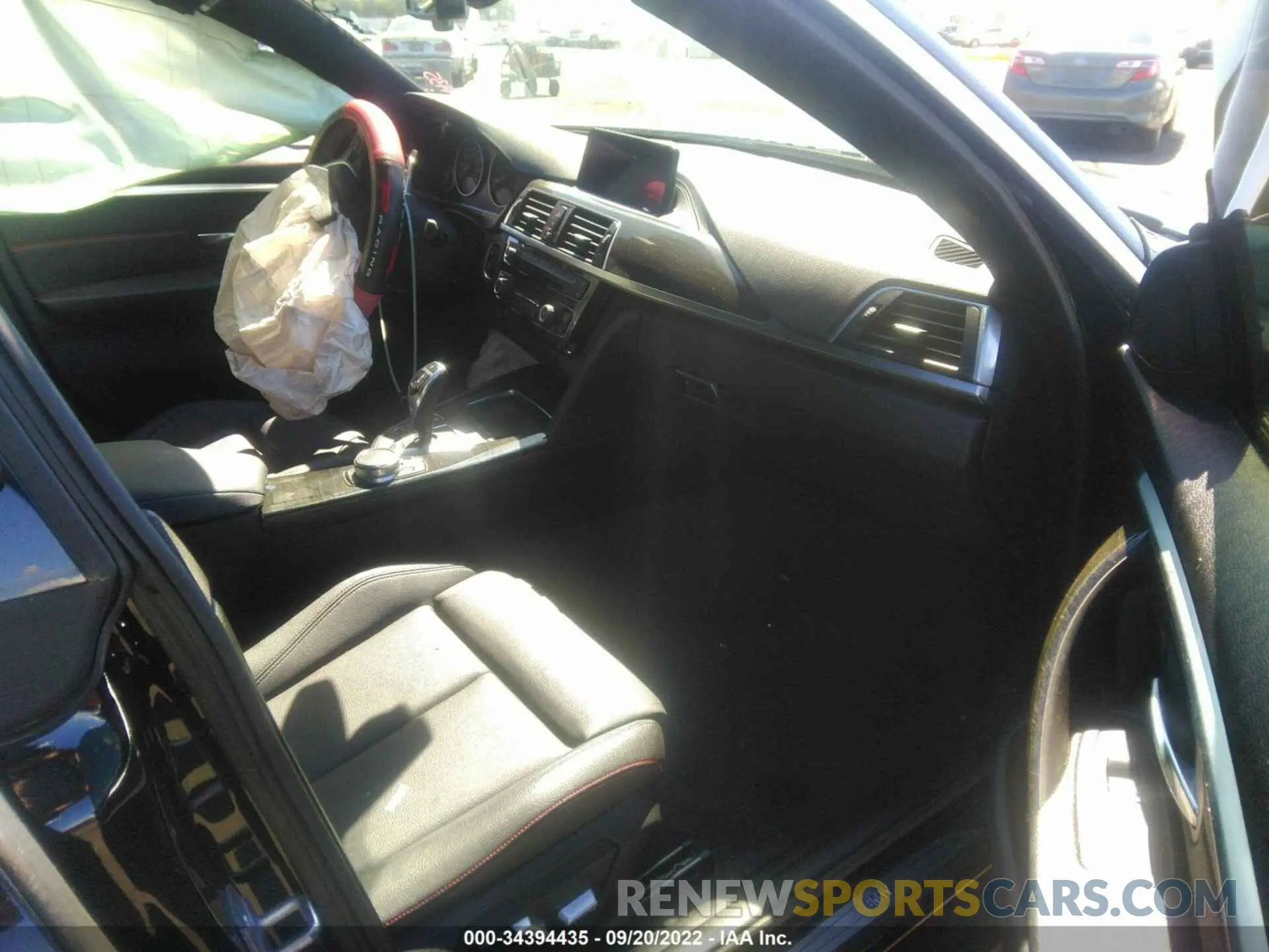 5 Photograph of a damaged car WBA4J1C51KBM16977 BMW 4 SERIES 2019