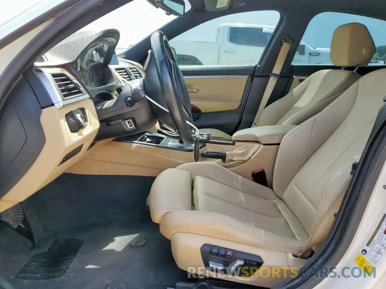 7 Photograph of a damaged car WBA4J1C52KBM16826 BMW 4 SERIES 2019