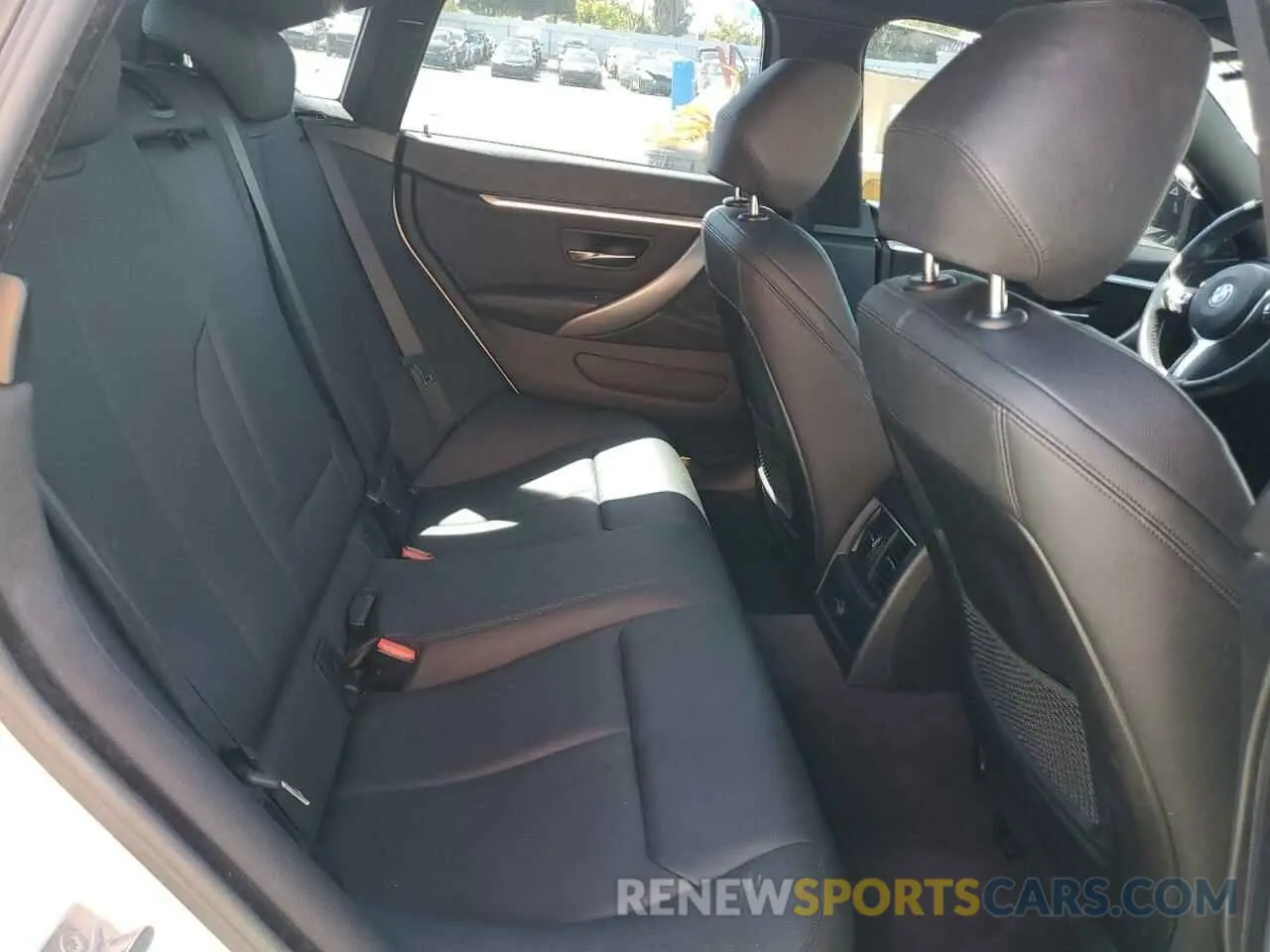 10 Photograph of a damaged car WBA4J1C53KBM16981 BMW 4 SERIES 2019