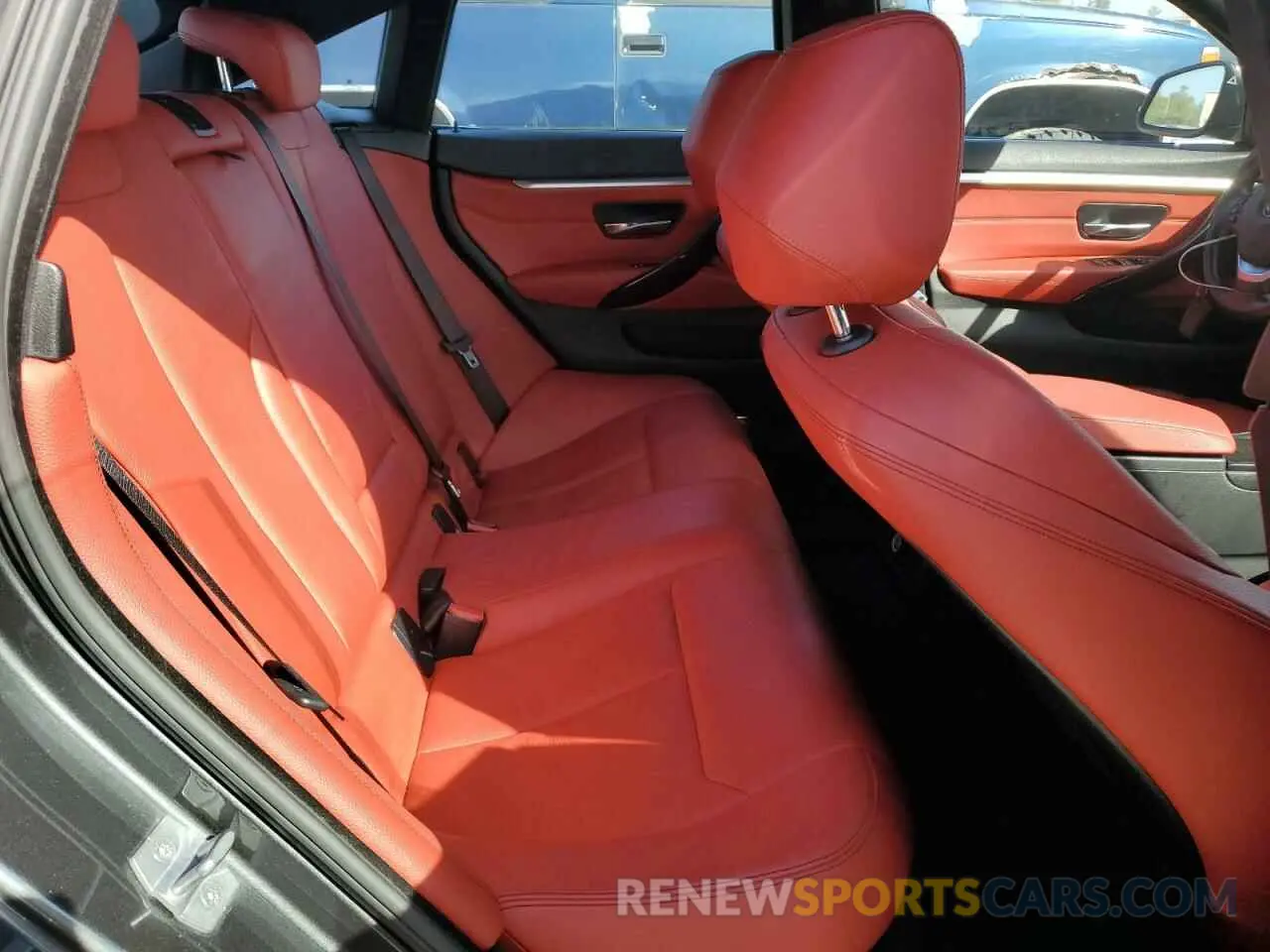 10 Photograph of a damaged car WBA4J1C53KBM19007 BMW 4 SERIES 2019