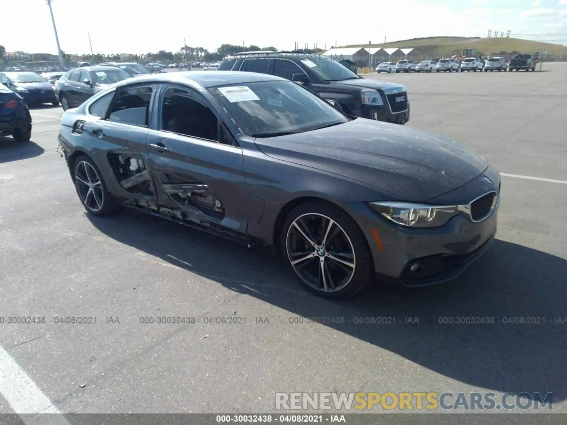 1 Photograph of a damaged car WBA4J1C56KBM16828 BMW 4 SERIES 2019