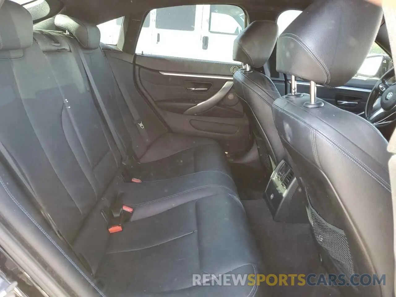 10 Photograph of a damaged car WBA4J1C57KBM12366 BMW 4 SERIES 2019