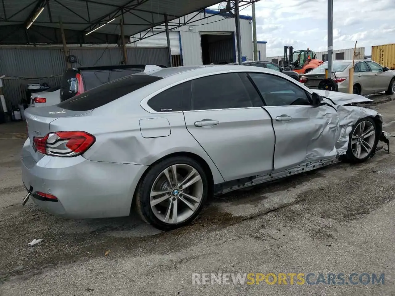 3 Photograph of a damaged car WBA4J1C57KBM13243 BMW 4 SERIES 2019