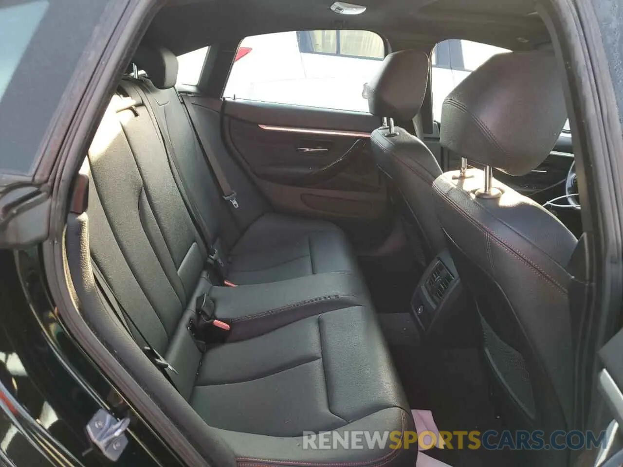 10 Photograph of a damaged car WBA4J1C58KBM17754 BMW 4 SERIES 2019