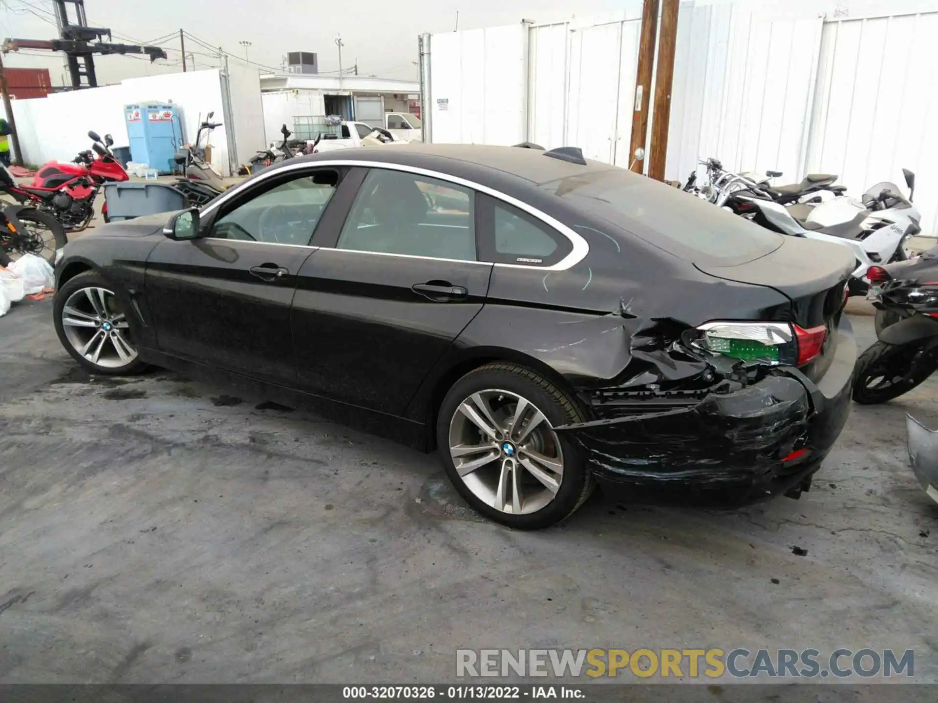 3 Photograph of a damaged car WBA4J1C5XKBM13026 BMW 4 SERIES 2019