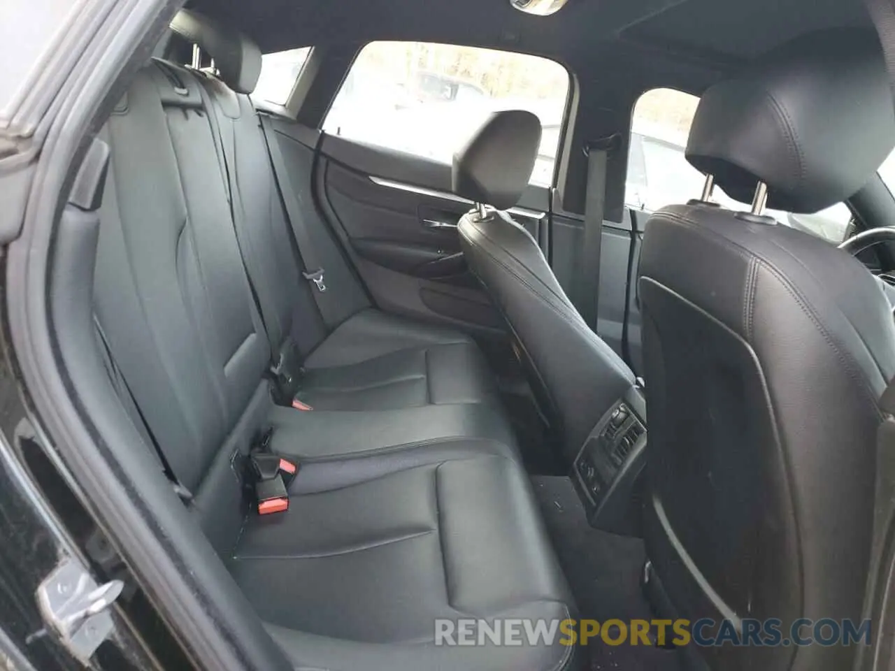 10 Photograph of a damaged car WBA4J3C50KBL05526 BMW 4 SERIES 2019