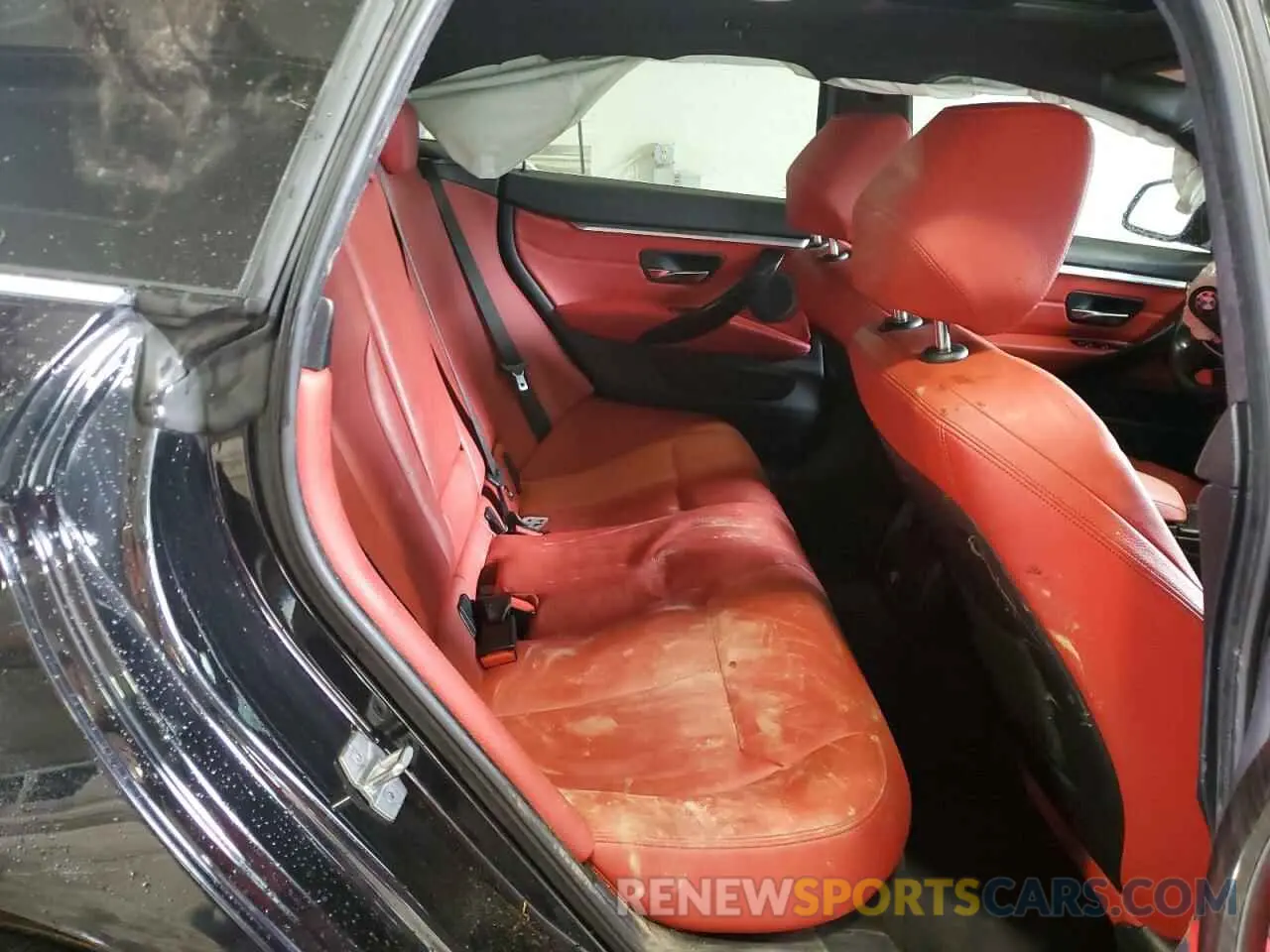 10 Photograph of a damaged car WBA4J3C51KBL06720 BMW 4 SERIES 2019