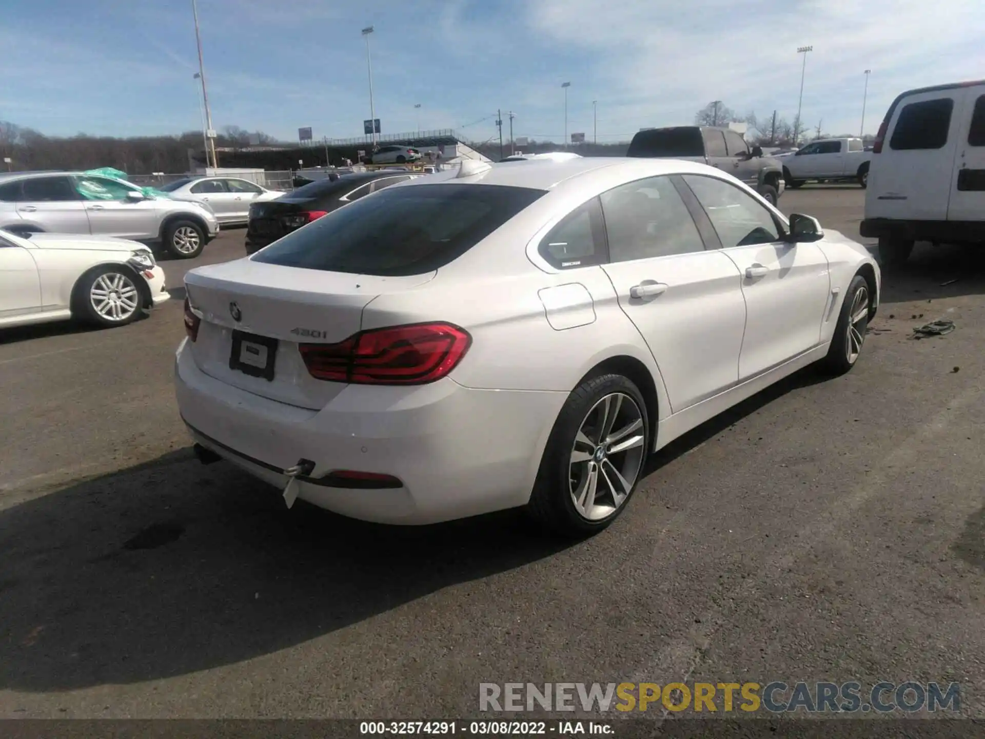 4 Photograph of a damaged car WBA4J3C52KBL05267 BMW 4 SERIES 2019