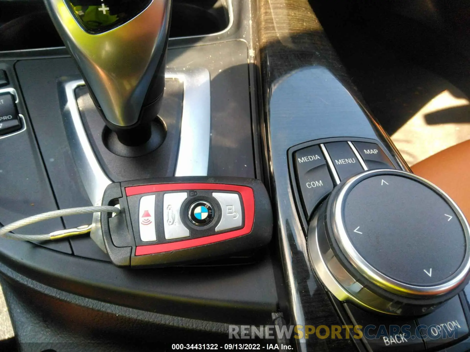 11 Photograph of a damaged car WBA4J3C54KBL06405 BMW 4 SERIES 2019