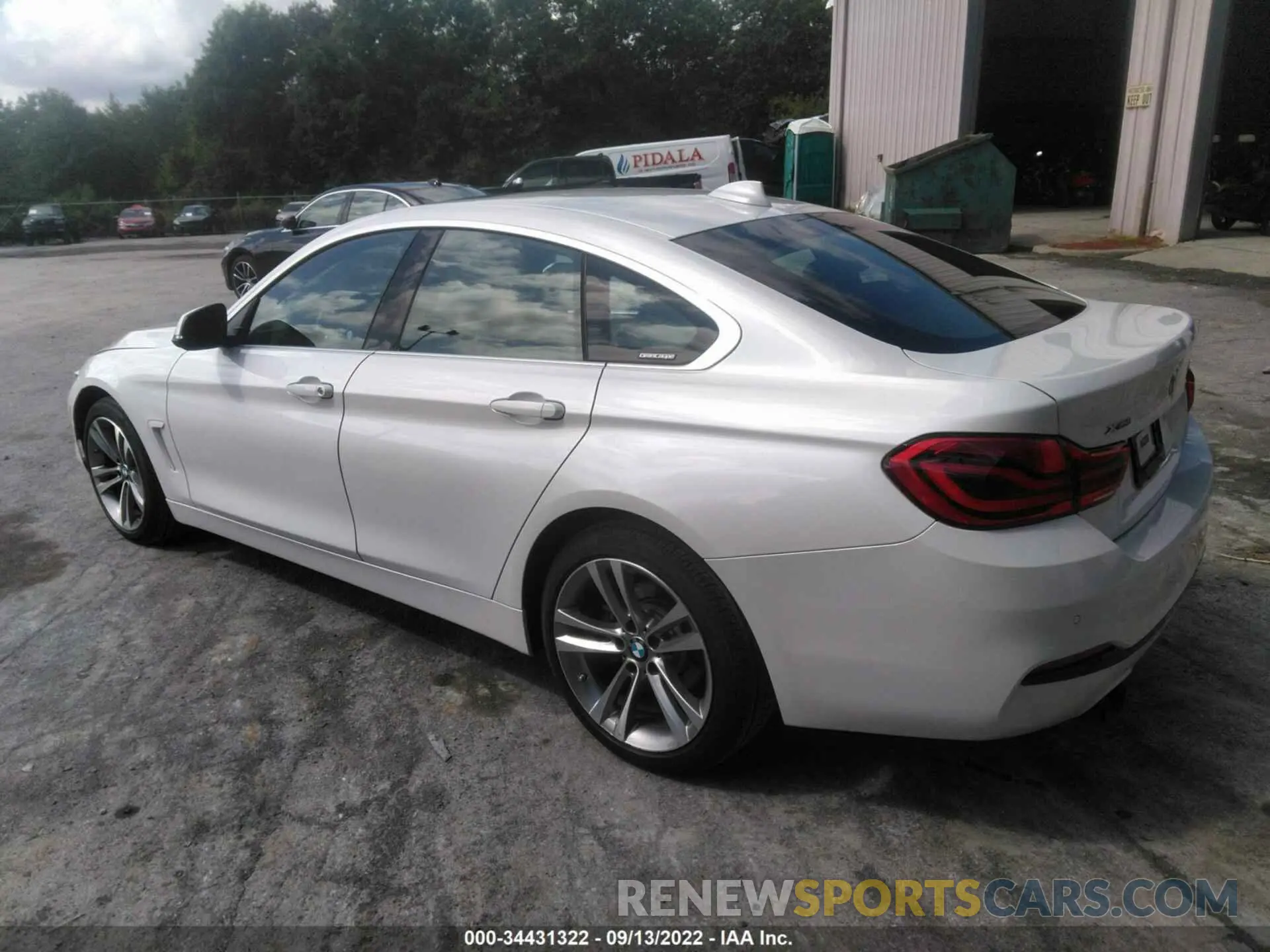 3 Photograph of a damaged car WBA4J3C54KBL06405 BMW 4 SERIES 2019