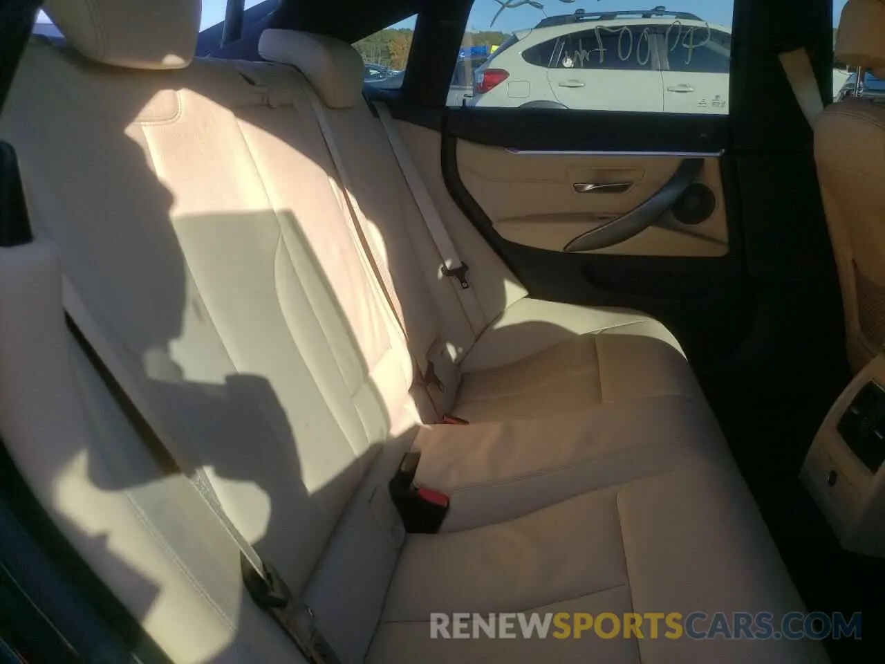 6 Photograph of a damaged car WBA4J3C54KBL07277 BMW 4 SERIES 2019