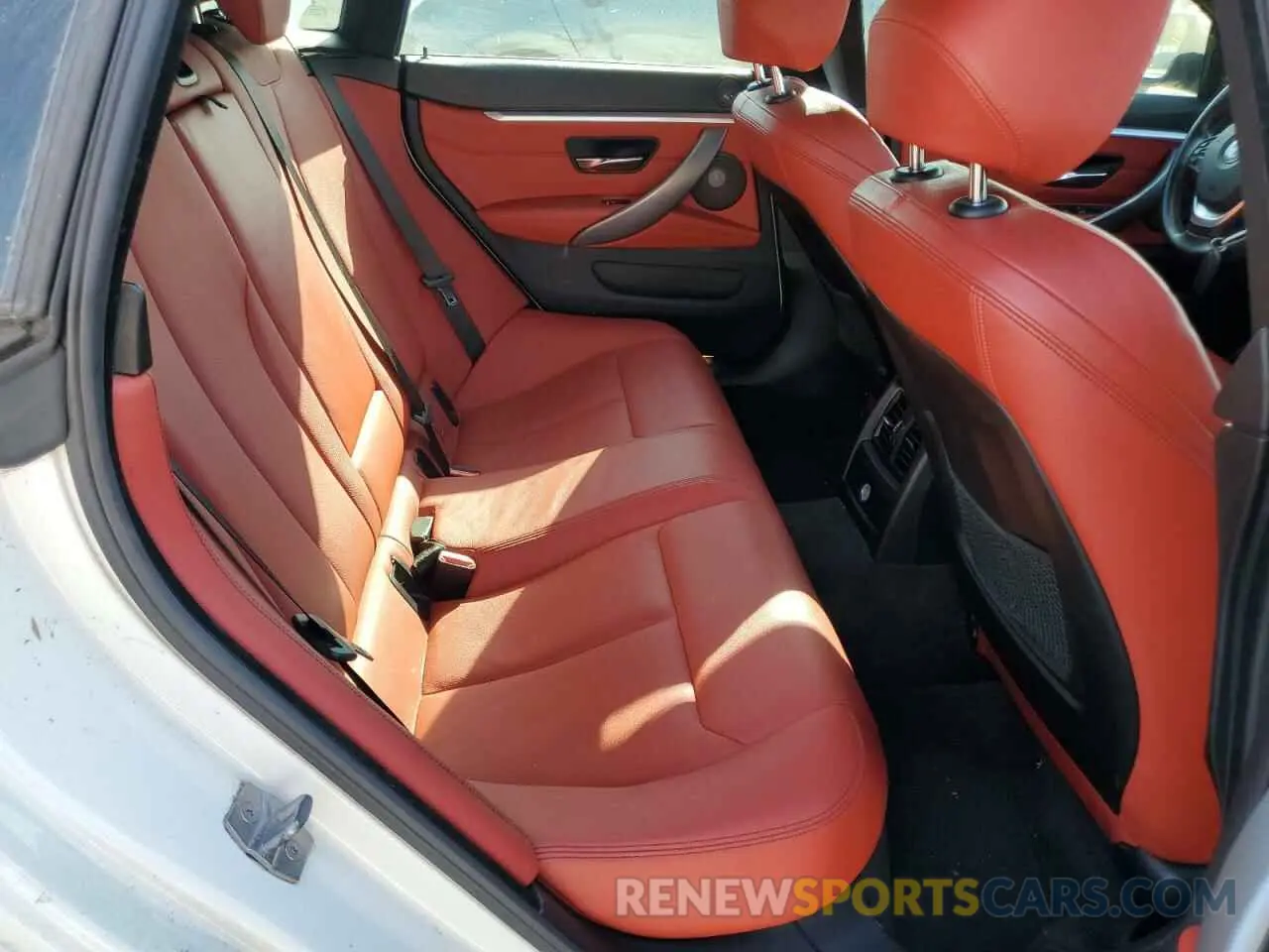 10 Photograph of a damaged car WBA4J3C56KBL05093 BMW 4 SERIES 2019