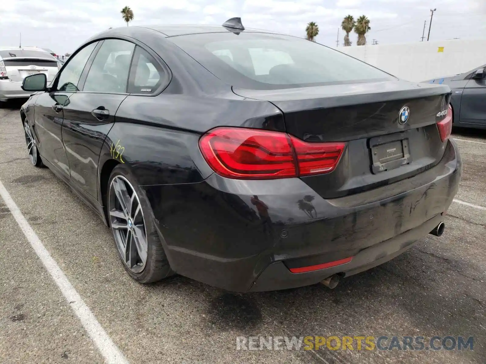 3 Photograph of a damaged car WBA4J5C53KBM65458 BMW 4 SERIES 2019