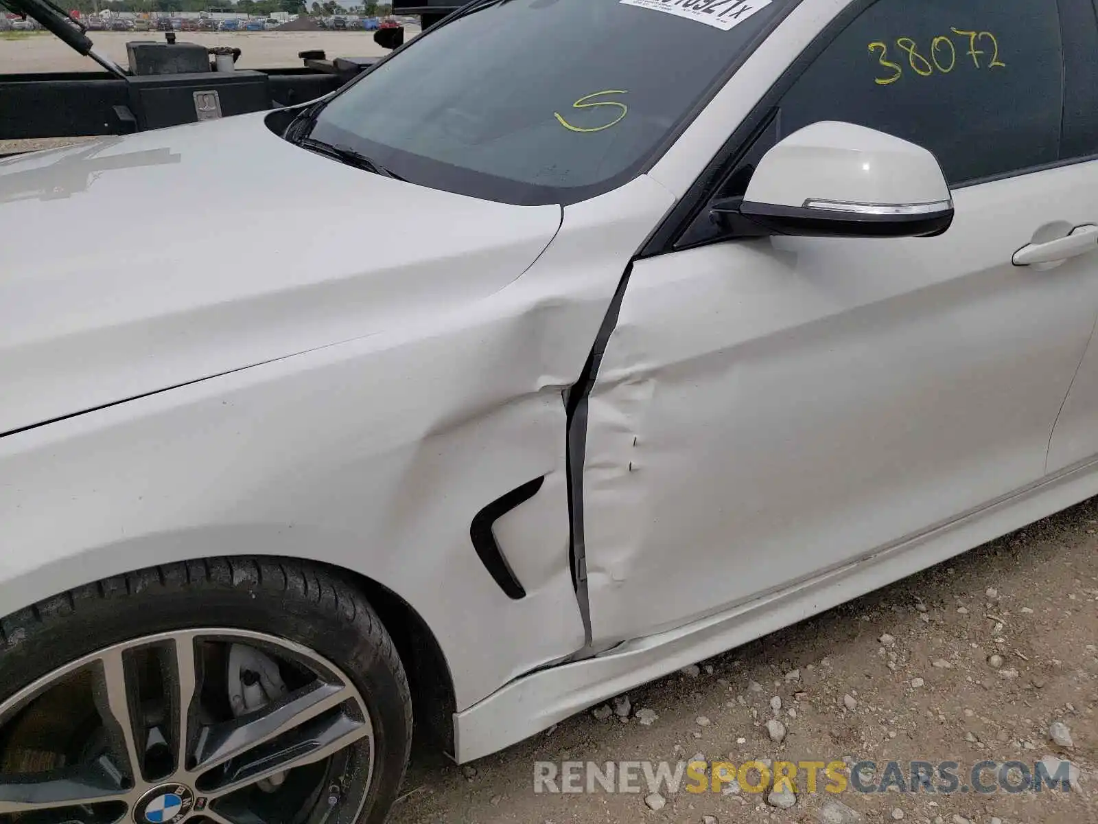 9 Photograph of a damaged car WBA4J5C54KBM66408 BMW 4 SERIES 2019