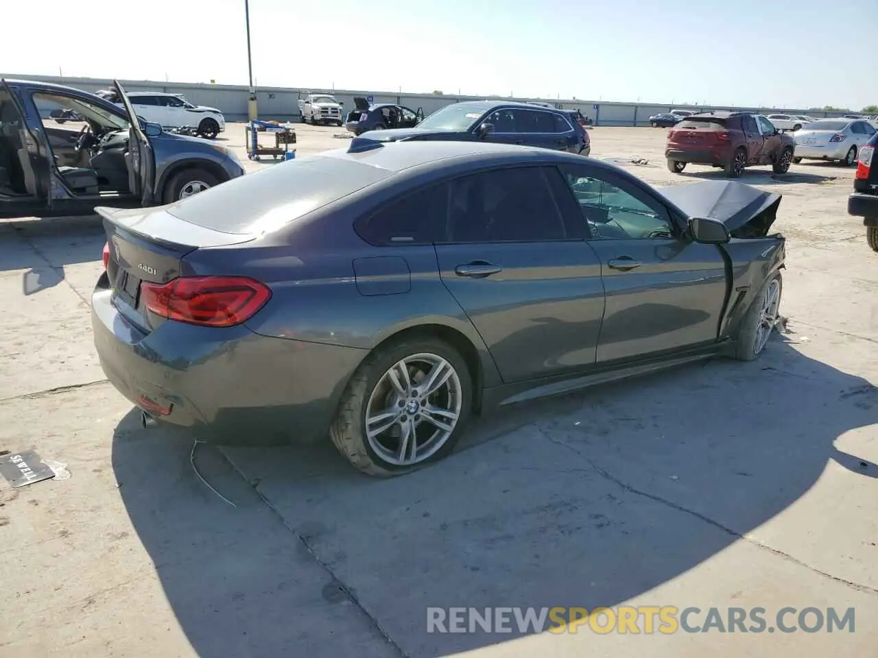 3 Photograph of a damaged car WBA4J5C56KBM66555 BMW 4 SERIES 2019
