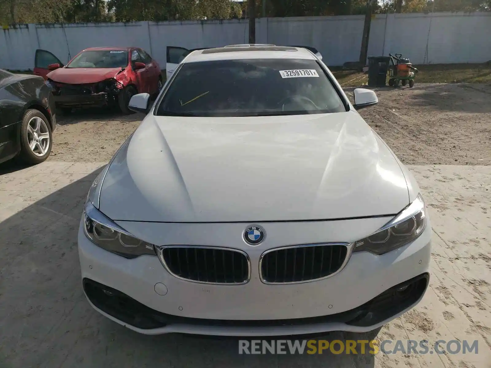 9 Photograph of a damaged car WBA4J5C57KBM65253 BMW 4 SERIES 2019