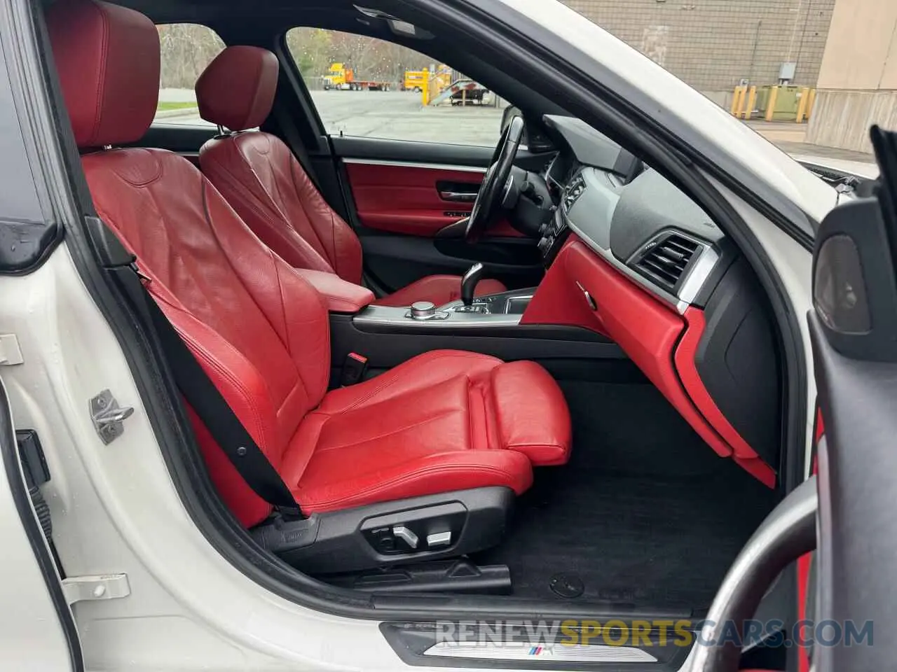 5 Photograph of a damaged car WBA4J7C54KBM74665 BMW 4 SERIES 2019