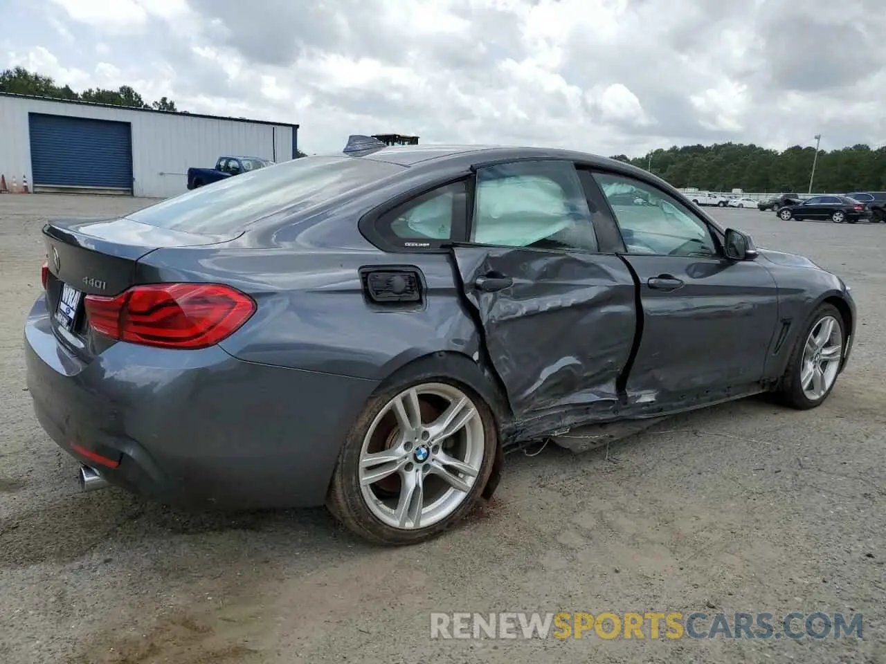 3 Photograph of a damaged car WBA4J7C5XKBM74508 BMW 4 SERIES 2019