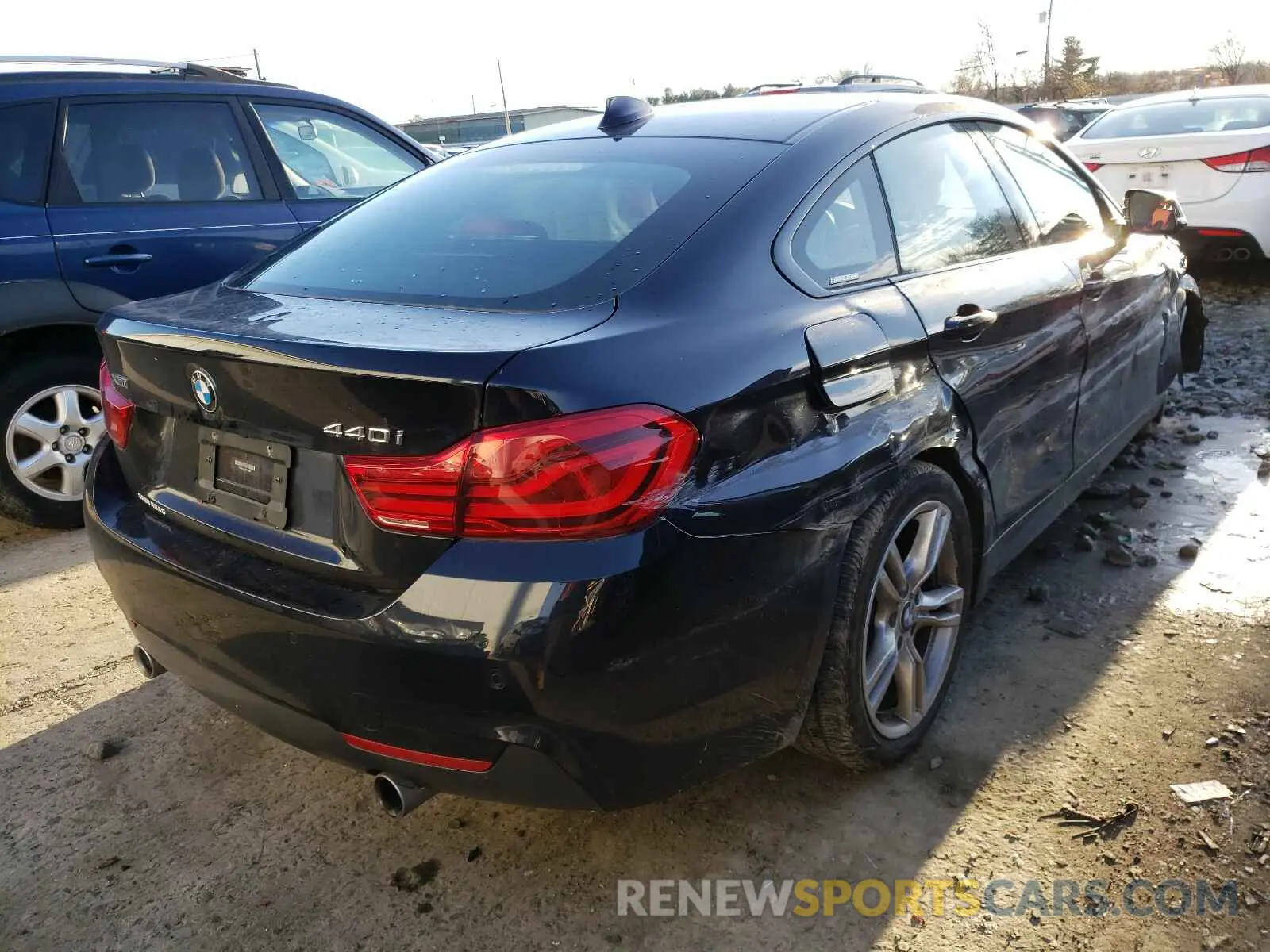 4 Photograph of a damaged car WBA4J7C5XKBM76646 BMW 4 SERIES 2019