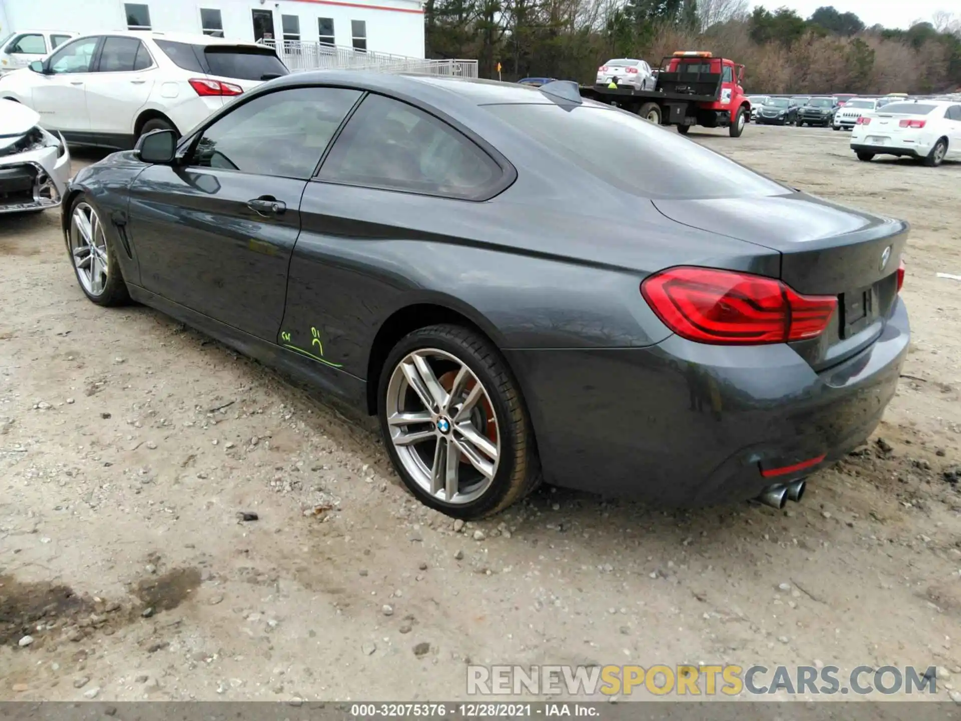 3 Photograph of a damaged car WBA4W3C53KAF92225 BMW 4 SERIES 2019