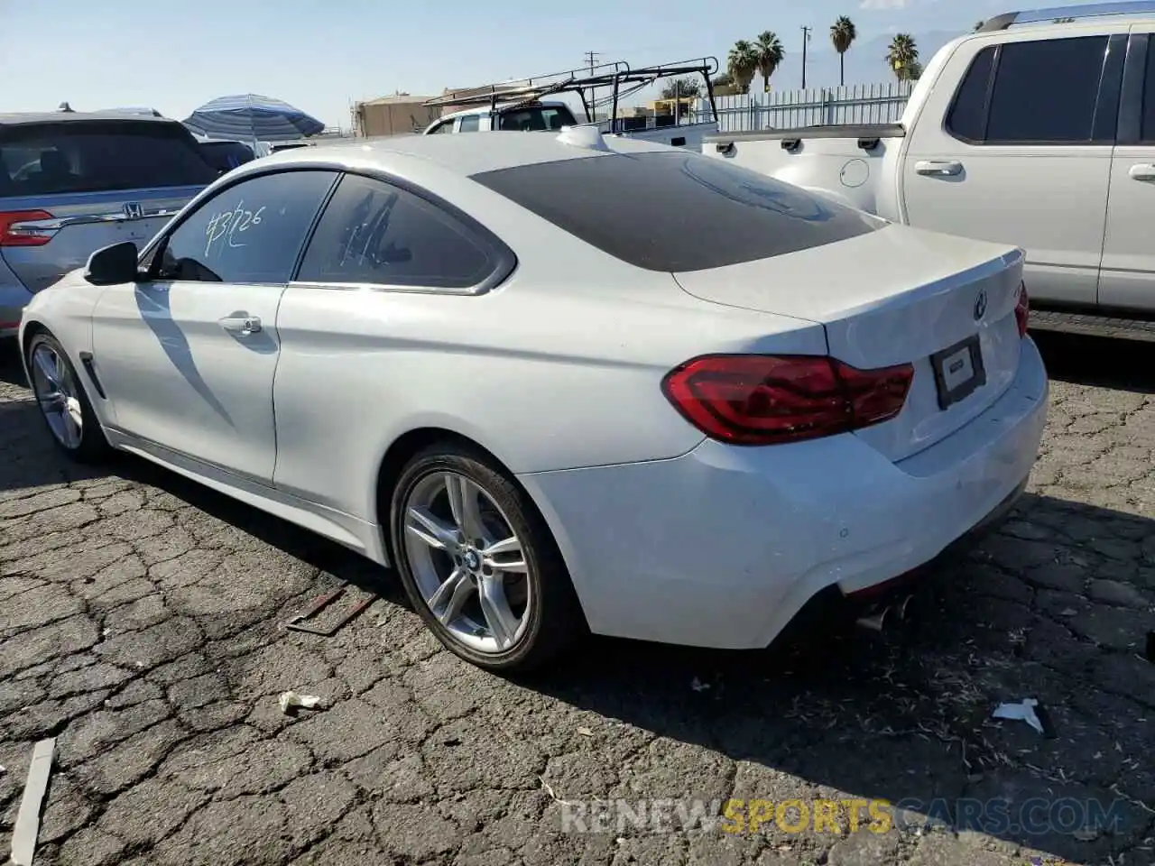 3 Photograph of a damaged car WBA4W3C55KAF92193 BMW 4 SERIES 2019