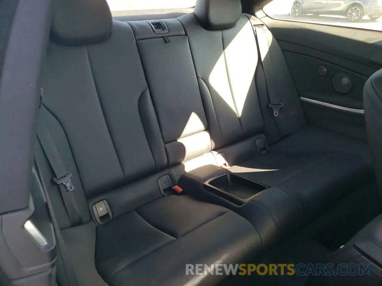 10 Photograph of a damaged car WBA4W3C57KAF93393 BMW 4 SERIES 2019