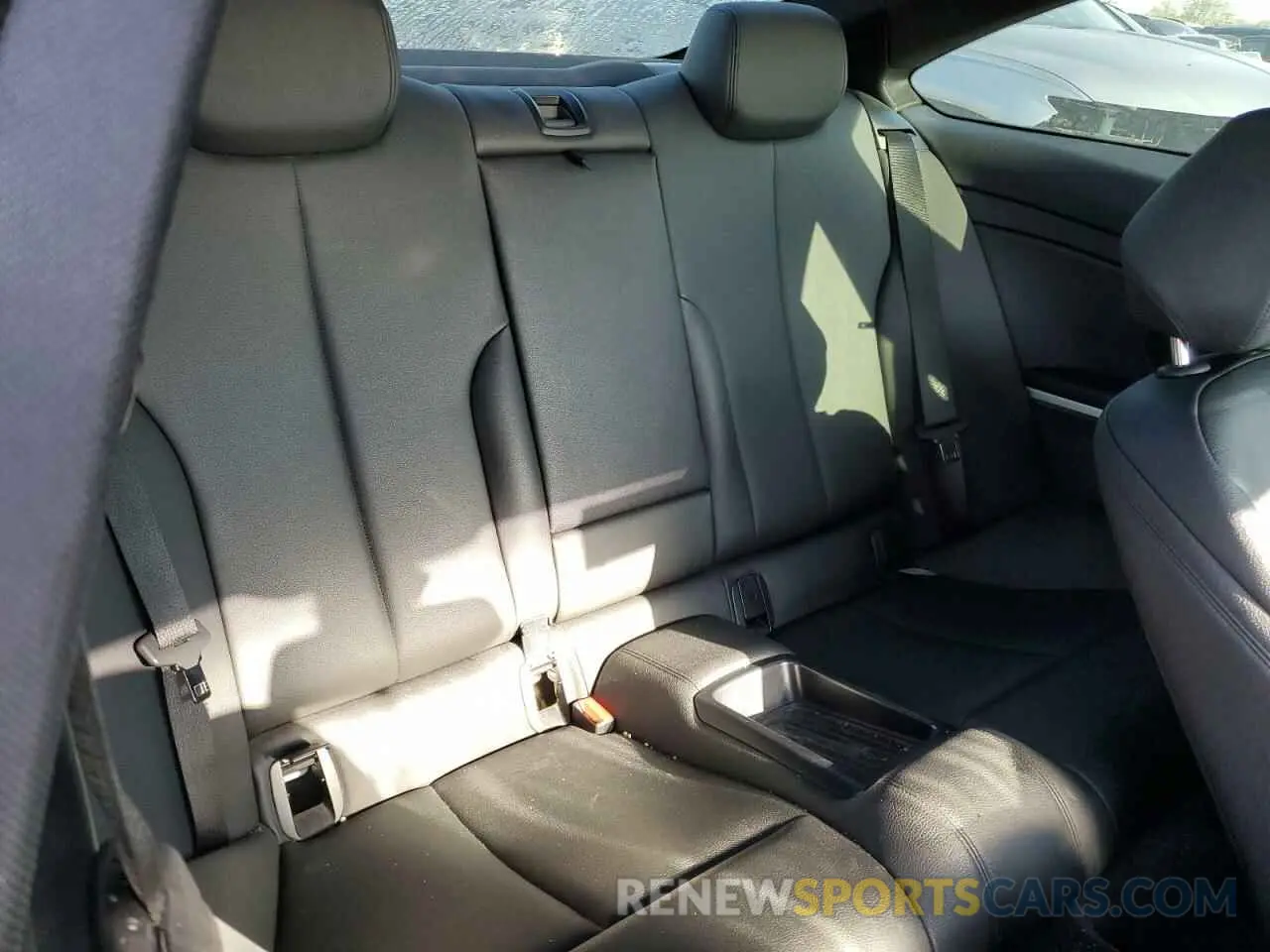 10 Photograph of a damaged car WBA4W3C59KAF92651 BMW 4 SERIES 2019