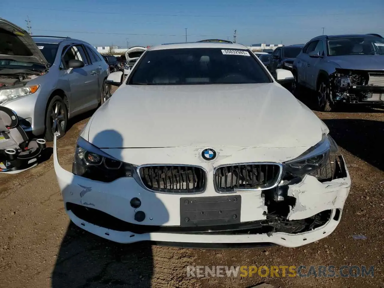 5 Photograph of a damaged car WBA4W3C59KAF92651 BMW 4 SERIES 2019