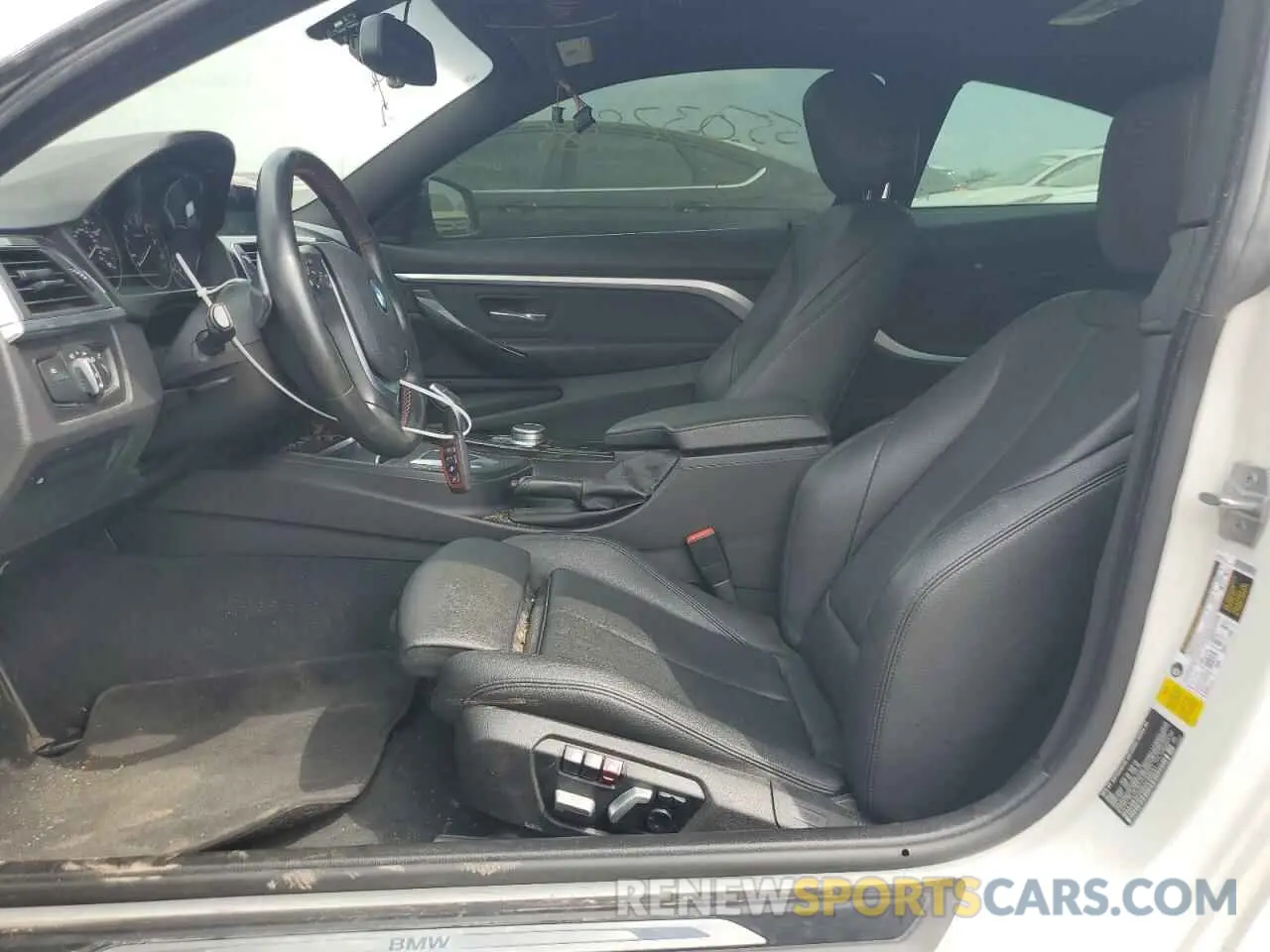 7 Photograph of a damaged car WBA4W3C59KAF92651 BMW 4 SERIES 2019