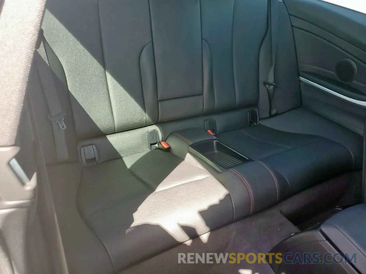 10 Photograph of a damaged car WBA4W3C5XKAF93274 BMW 4 SERIES 2019