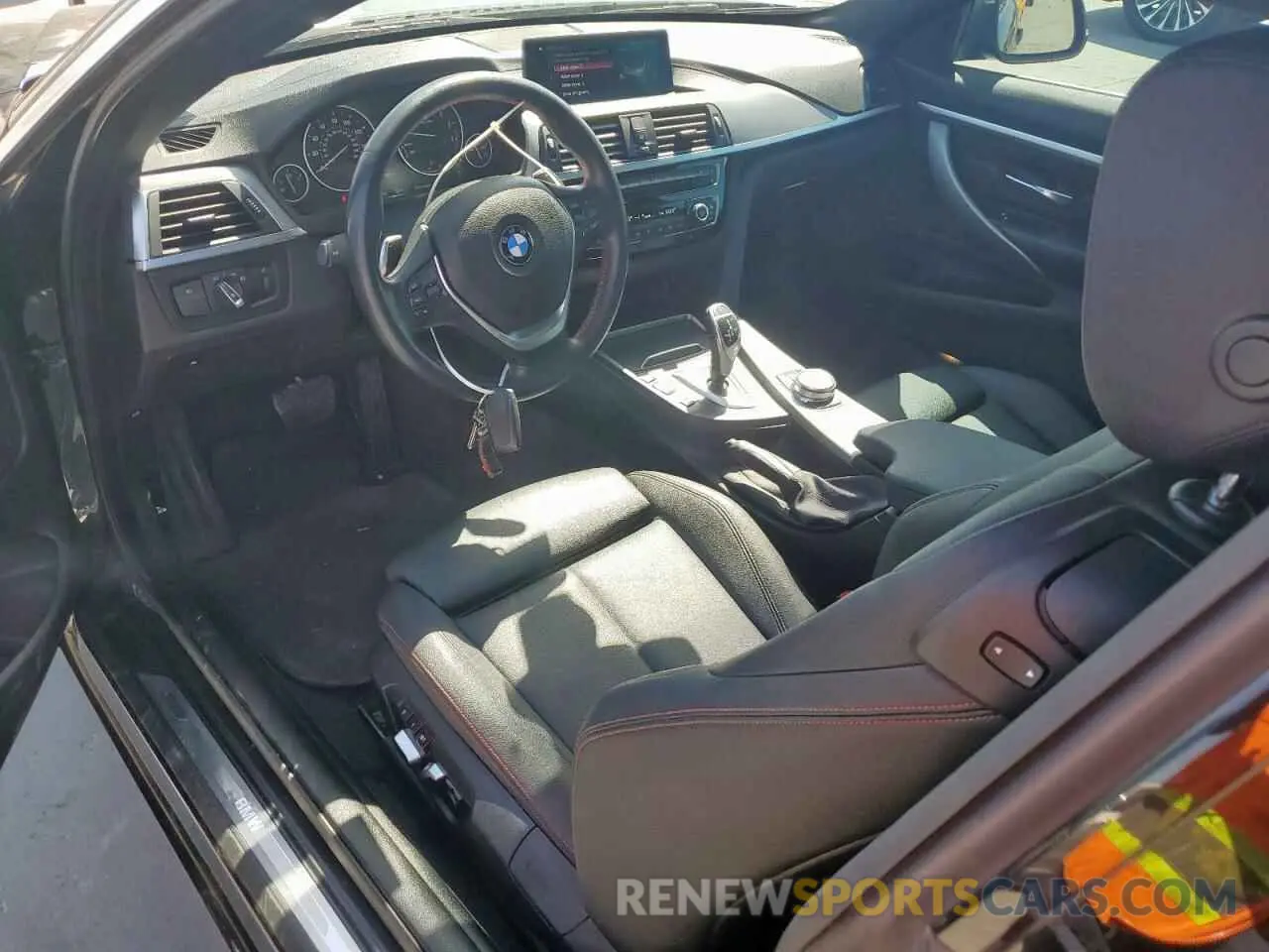 8 Photograph of a damaged car WBA4W3C5XKAF93274 BMW 4 SERIES 2019