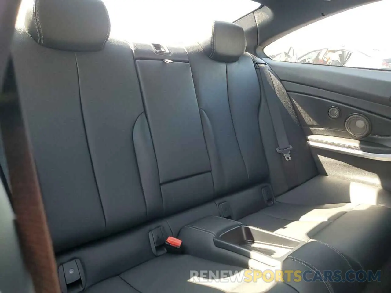10 Photograph of a damaged car WBA4W5C57KAE43750 BMW 4 SERIES 2019